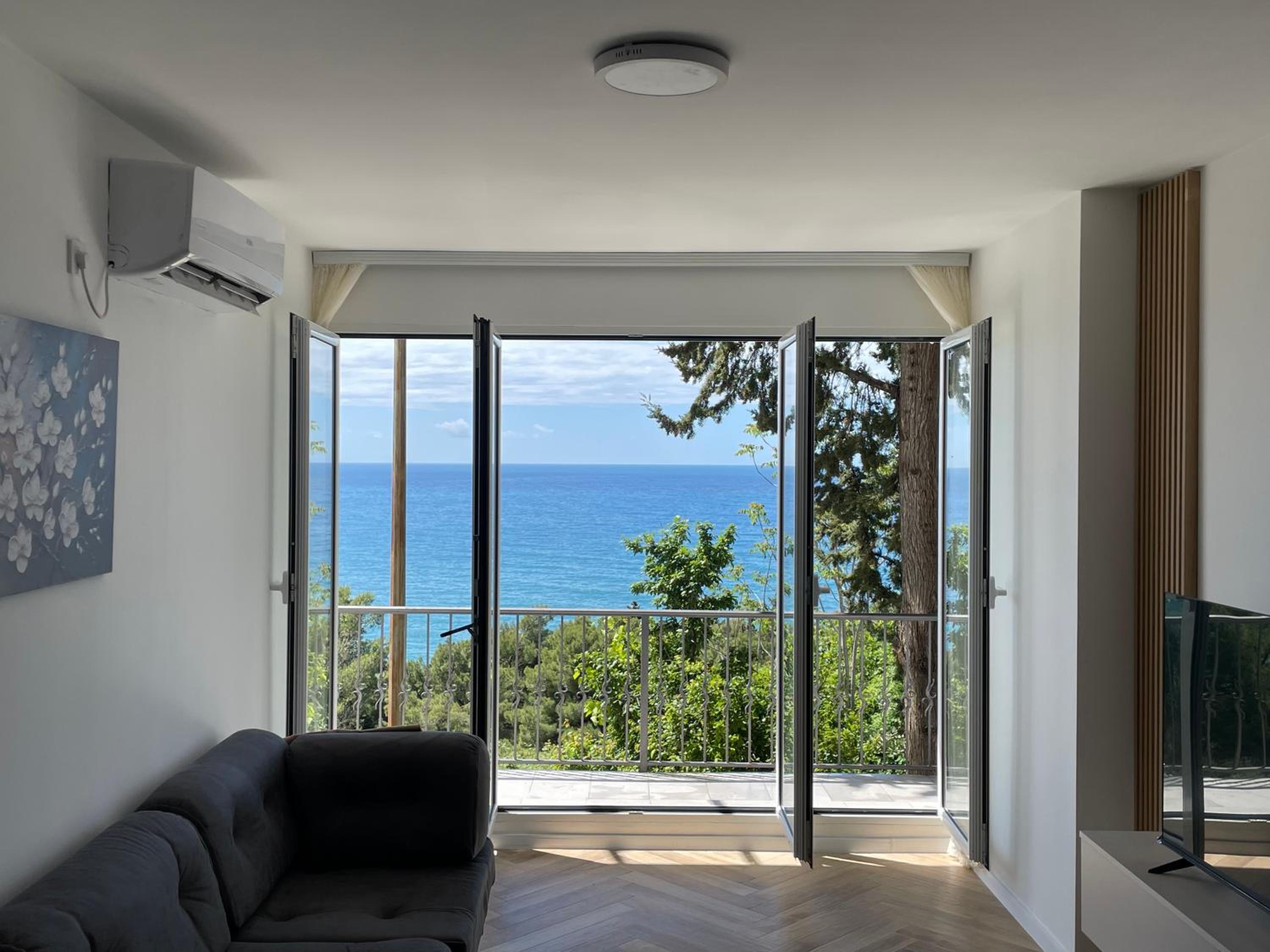 Pine forest apartment photo 4