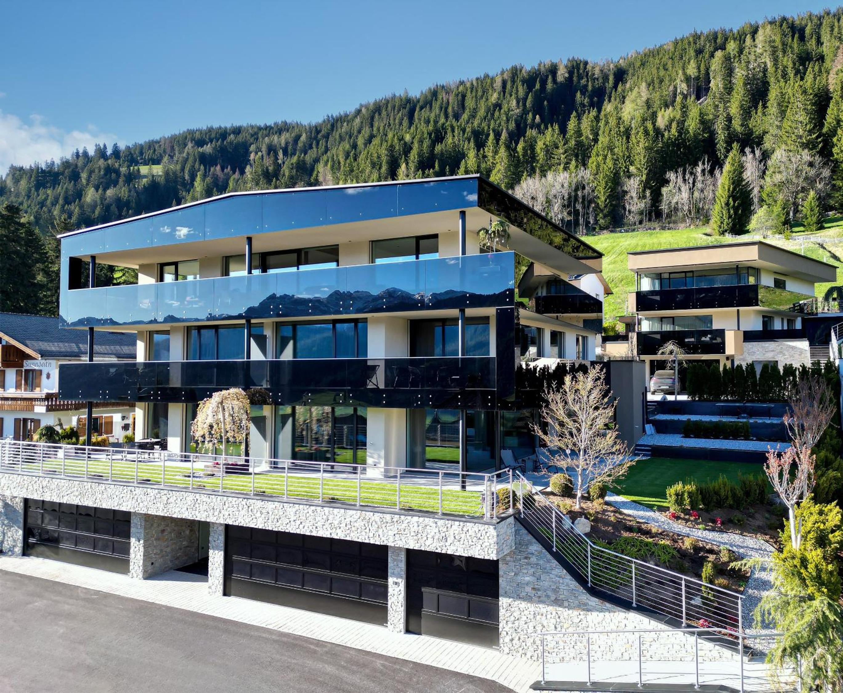 Golden Hill Apt Enjoy view 4