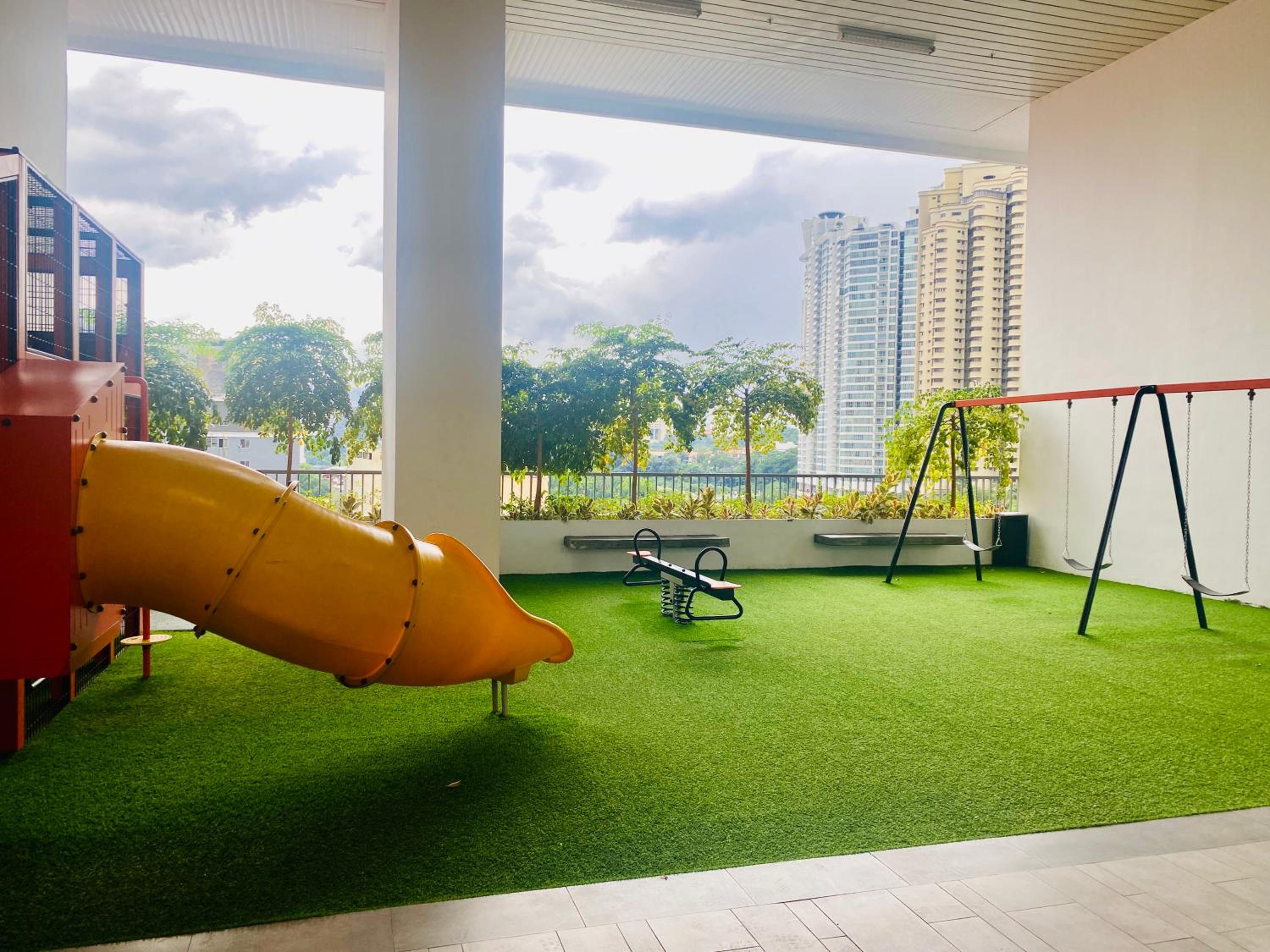 Chambers Residences ZFJ World