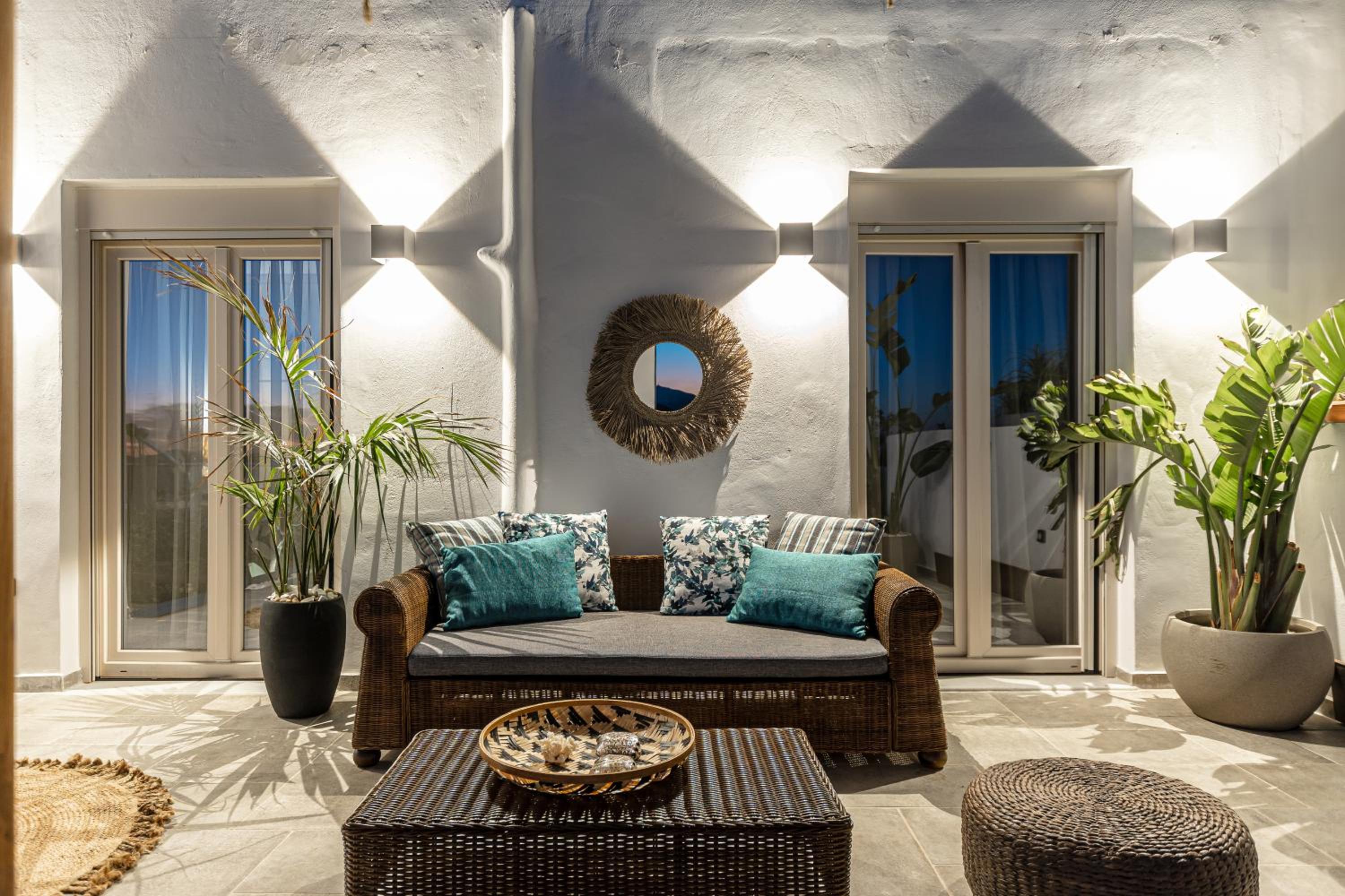 Mythodea Luxury Villa Ι Sunset Horizon & Jacuzzi
