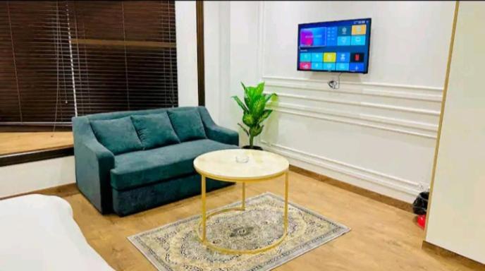 GOLDCREST Luxury 1 bed Apartment phase 4 DHA Lahore view 3