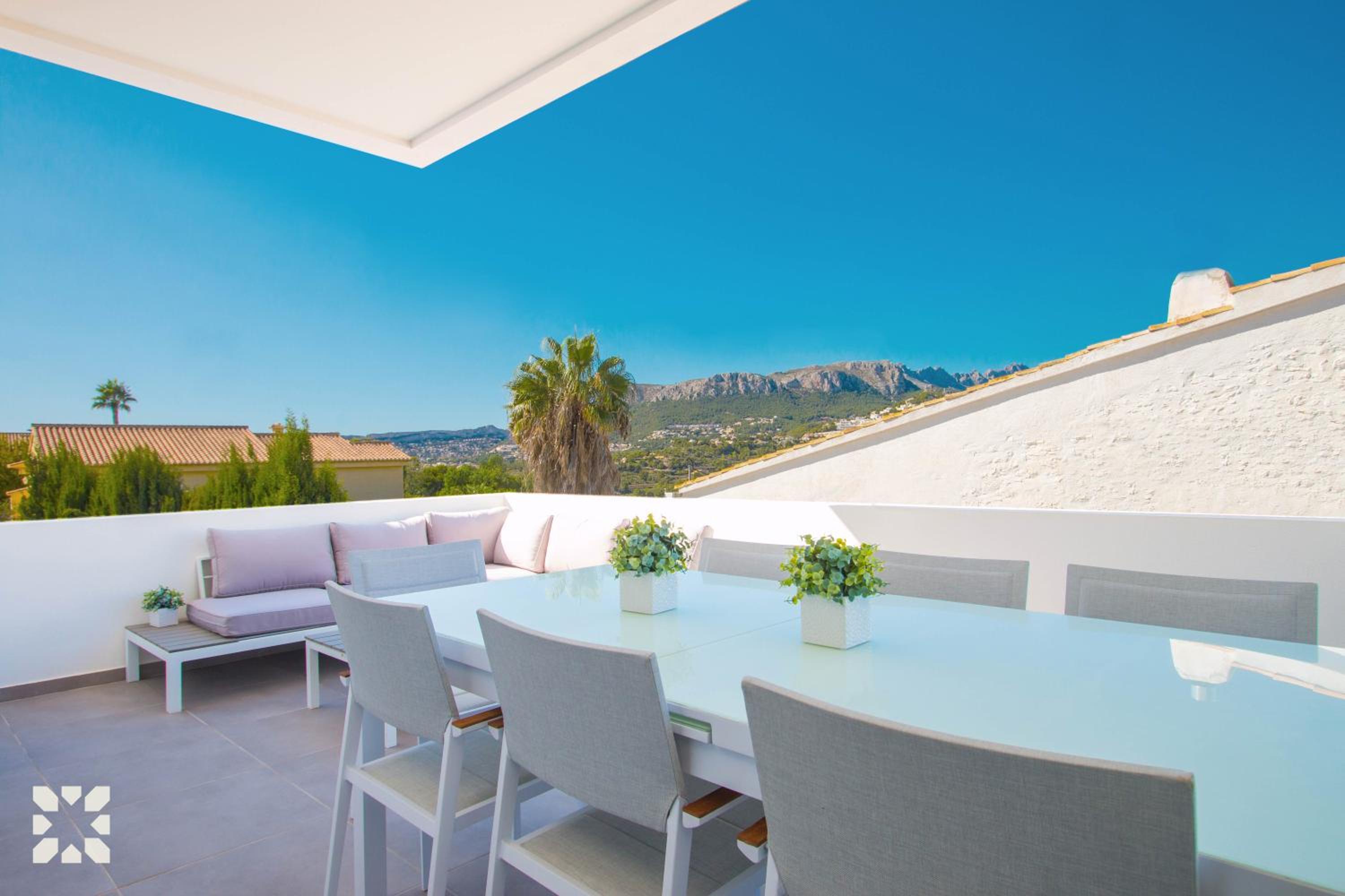 Villa Caballito De Mar by Abahana Villas view 4