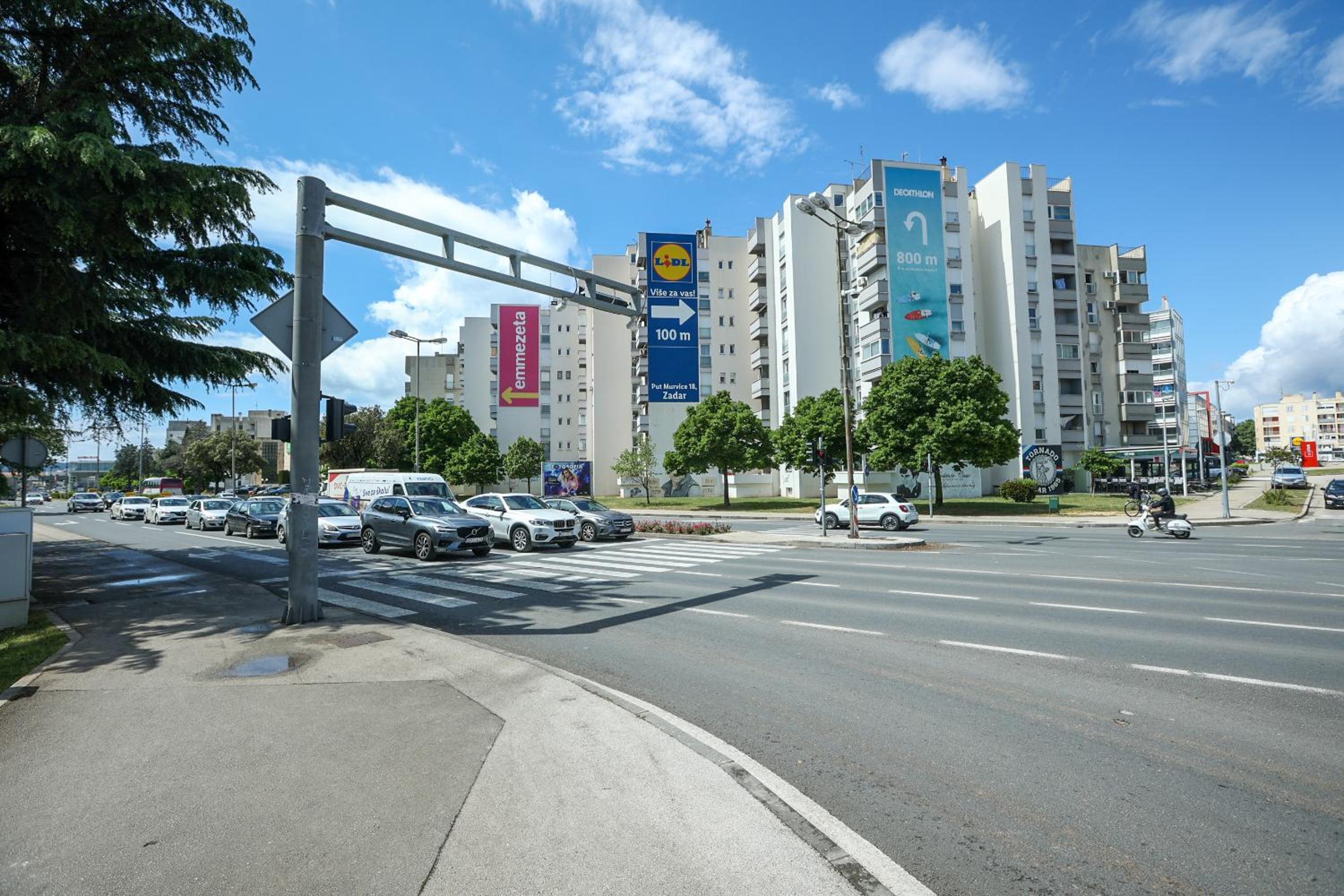 Apartments Lana i Davide view 3