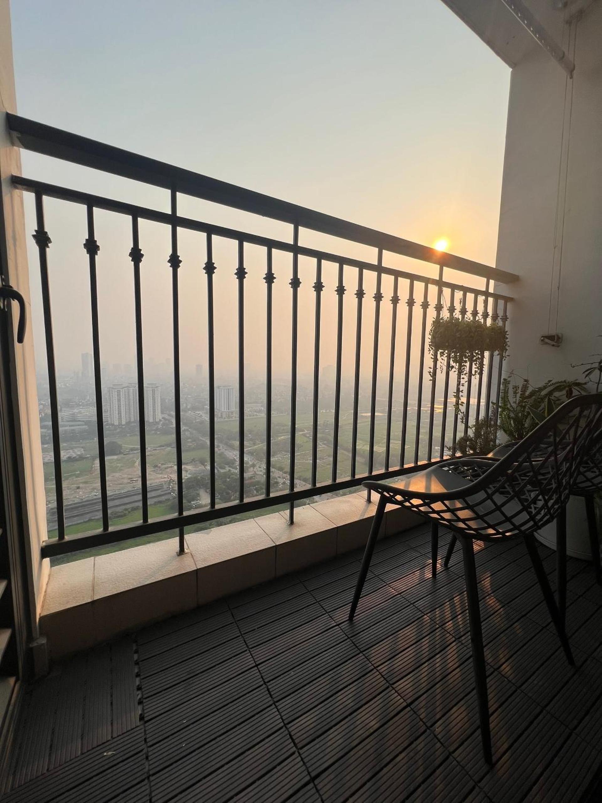 2 Bedrooms in luxury @Vinhomes Green Bay Ha Noi.