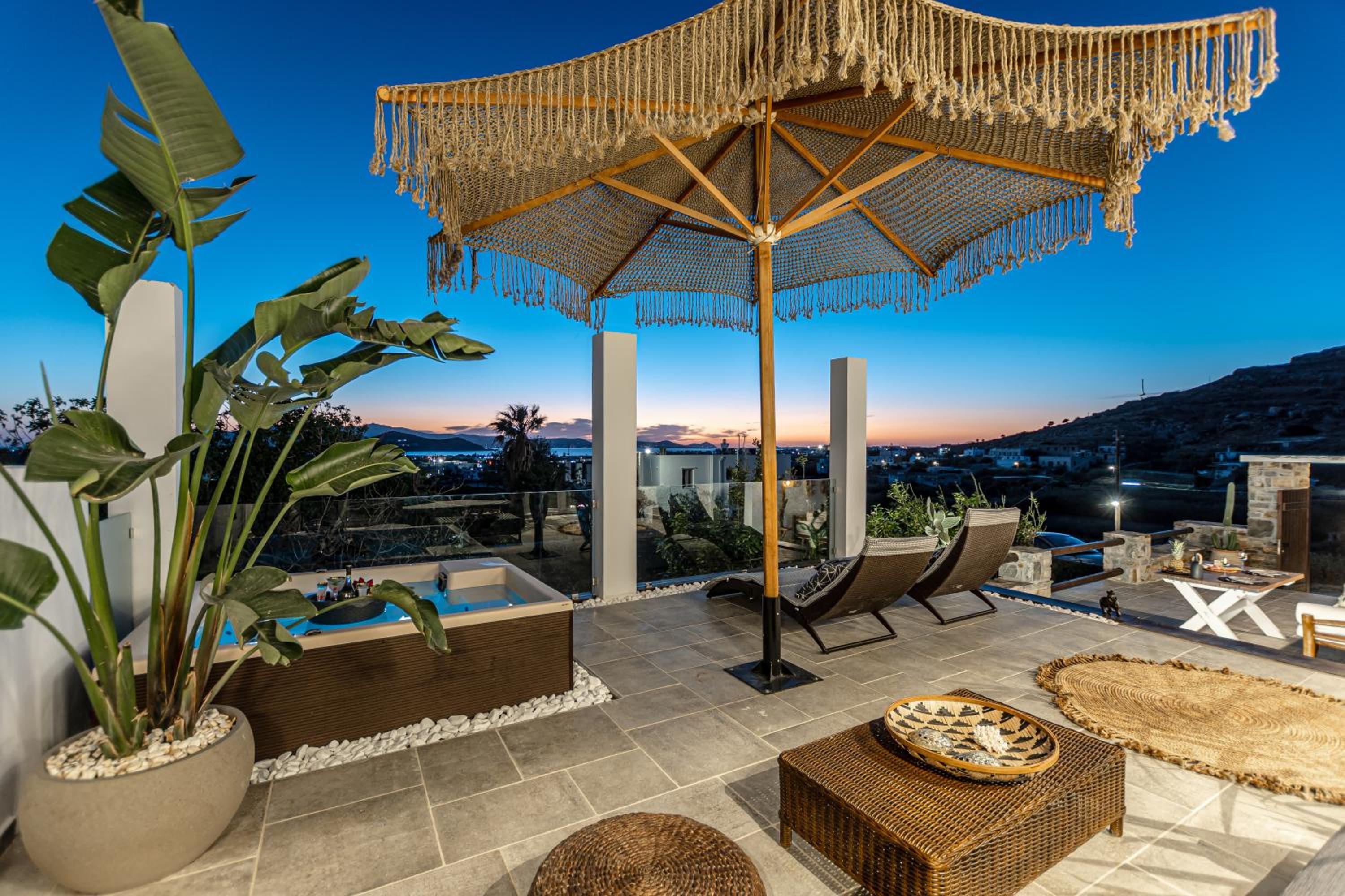Mythodea Luxury Villa Ι Sunset Horizon & Jacuzzi