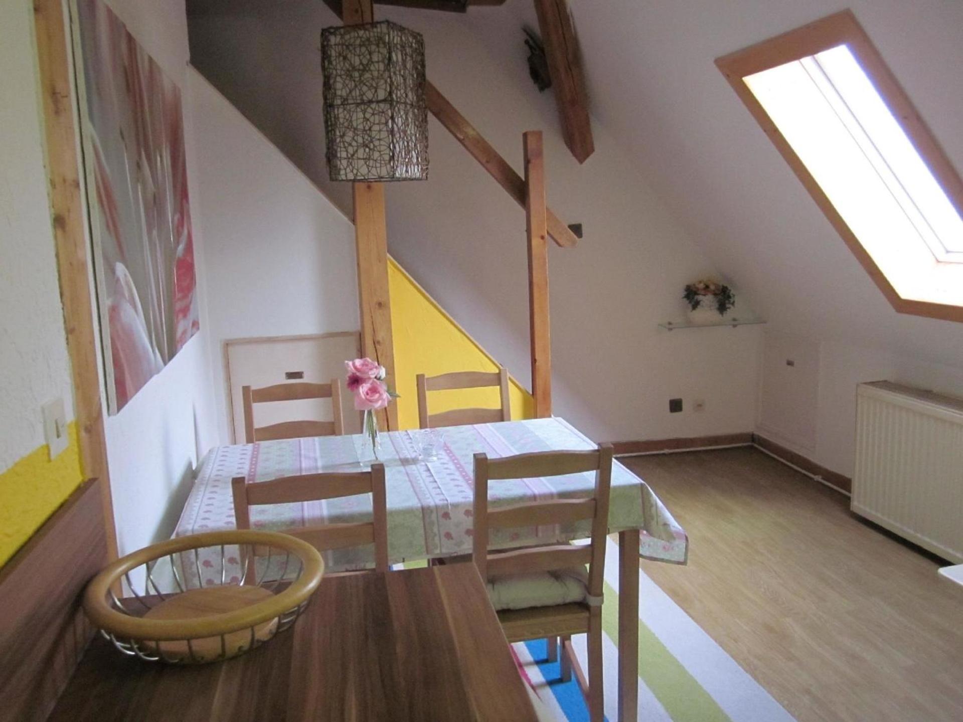 Dachgeschosswohnung mit Gartennutzung im Luftkurort Tengen