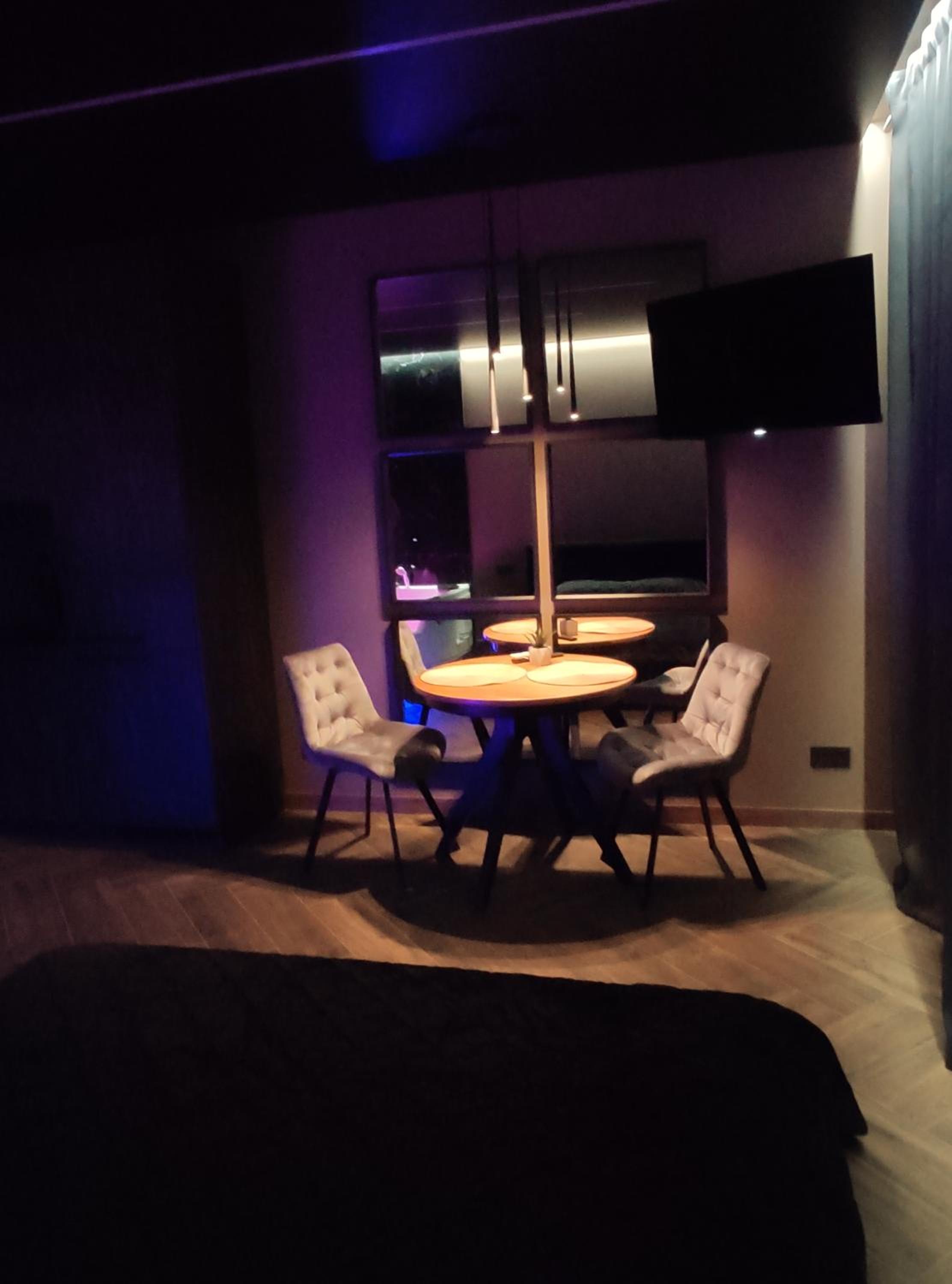 Premium Bubble Jacuzzi Apartment view 2