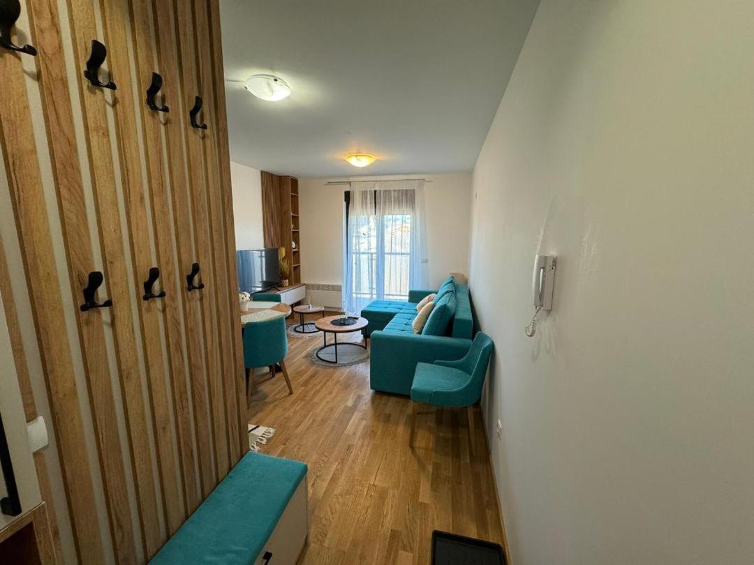 Photo 32