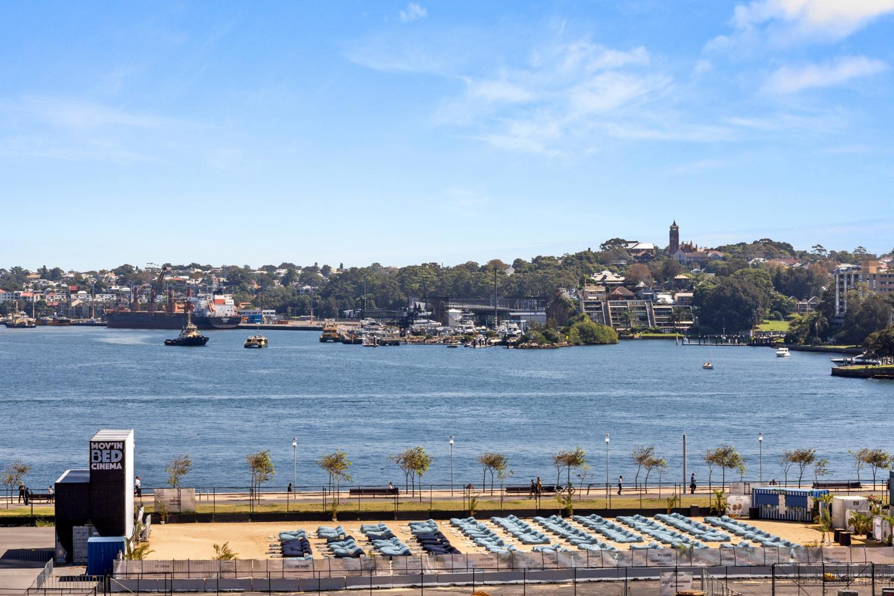 Family Friendly 2BR Apartment w/Seaview Balcony