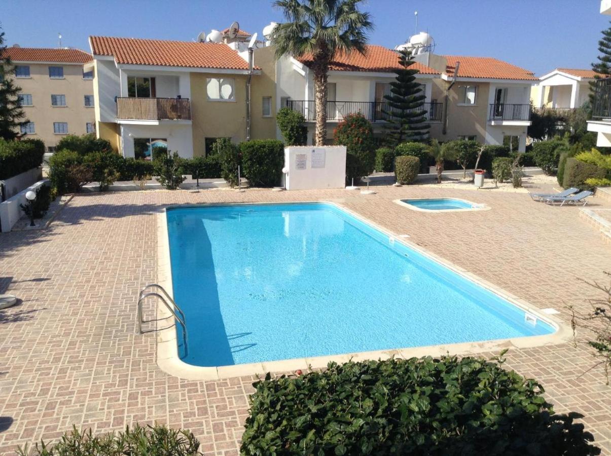 Danaos complex