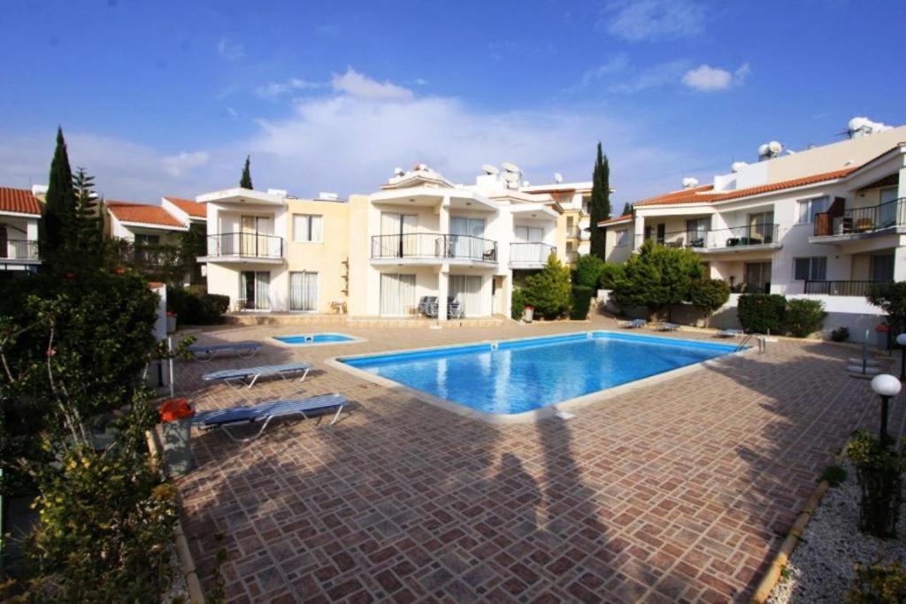 Danaos complex