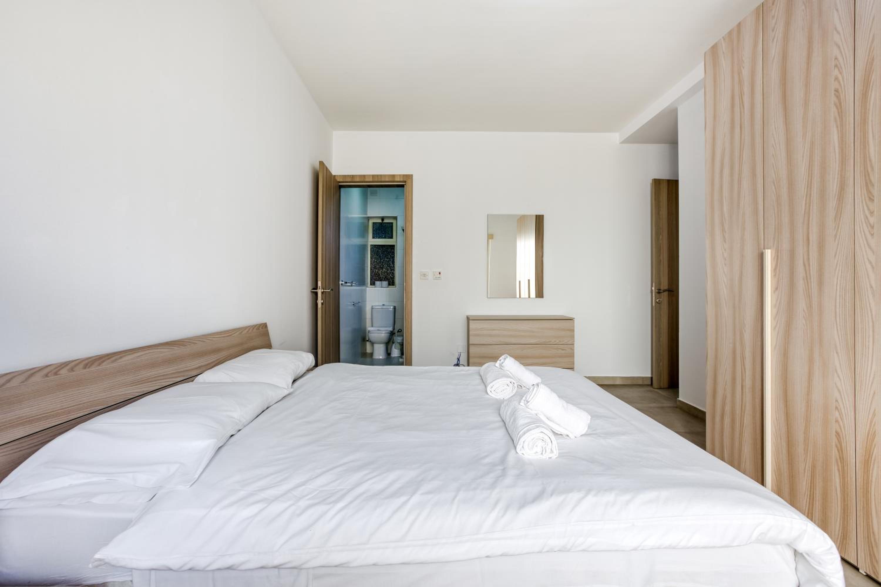 Beautiful 3BR Seafront Apt with Balcony in Sliema by 360 Estates
