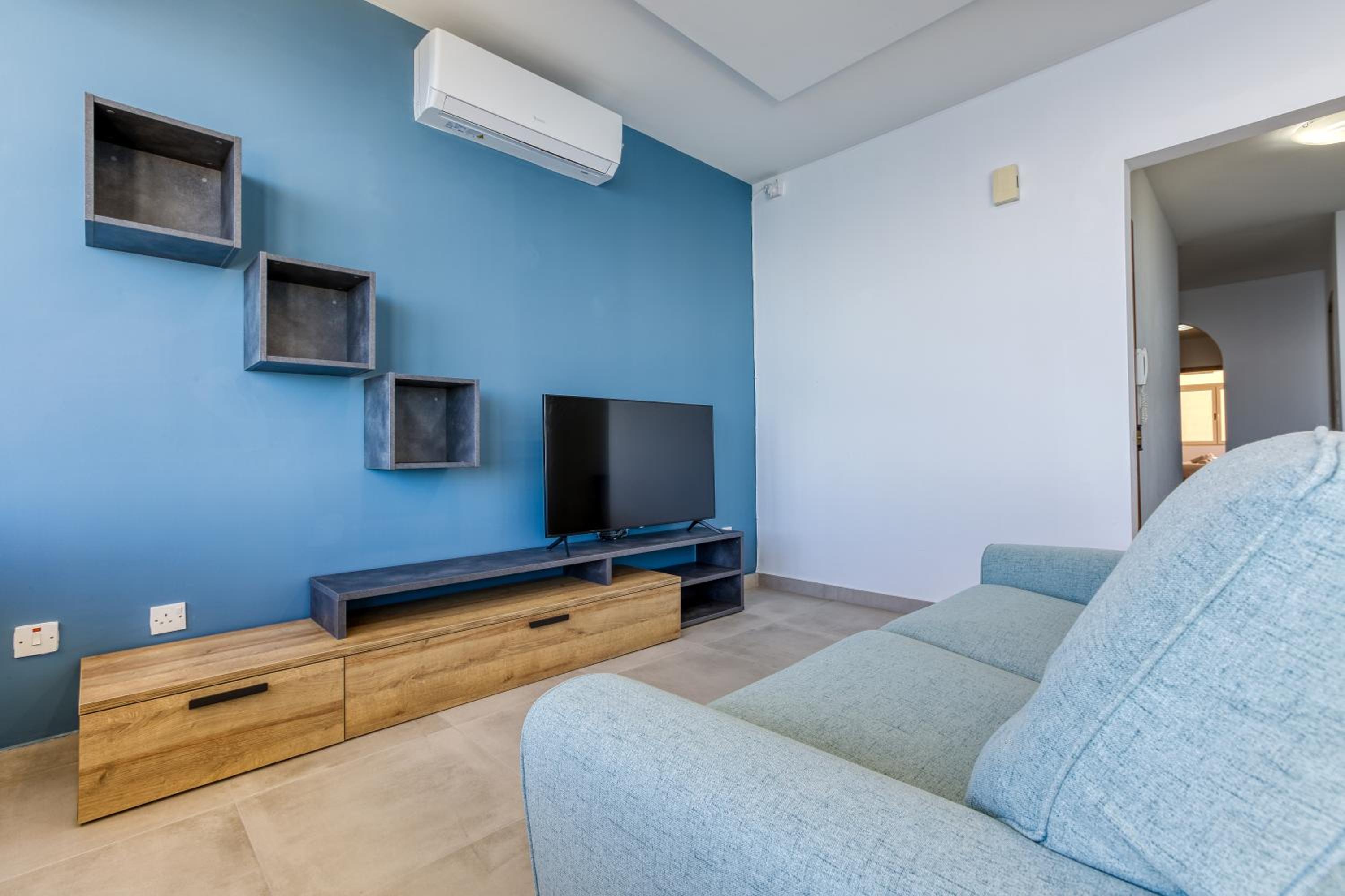Beautiful 3BR Seafront Apt with Balcony in Sliema by 360 Estates