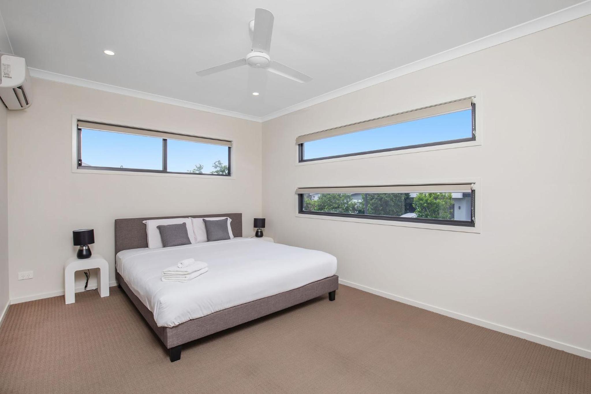 KozyGuru Coomera Kozy 4 Bed Free Parking