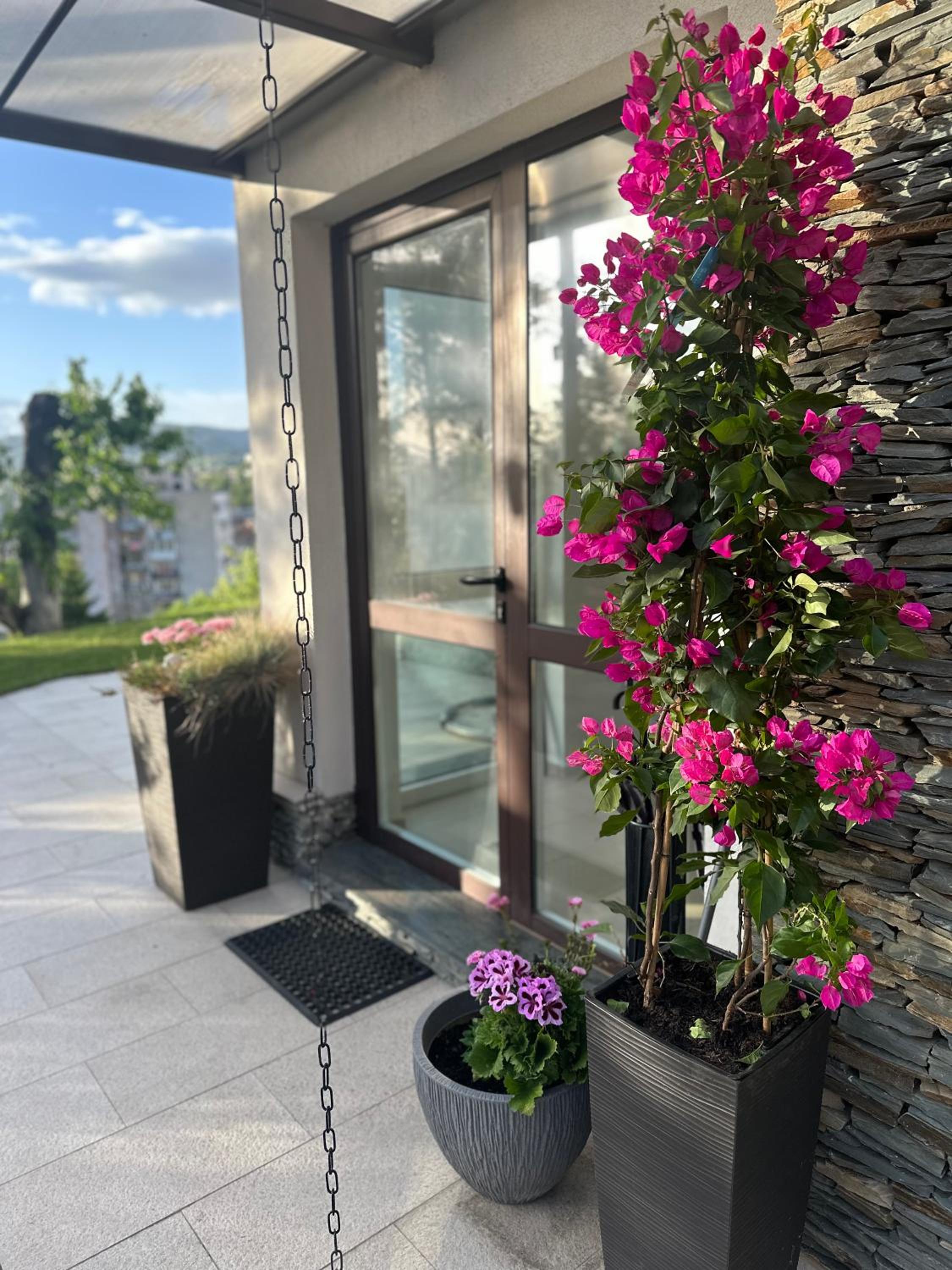 Residence 33