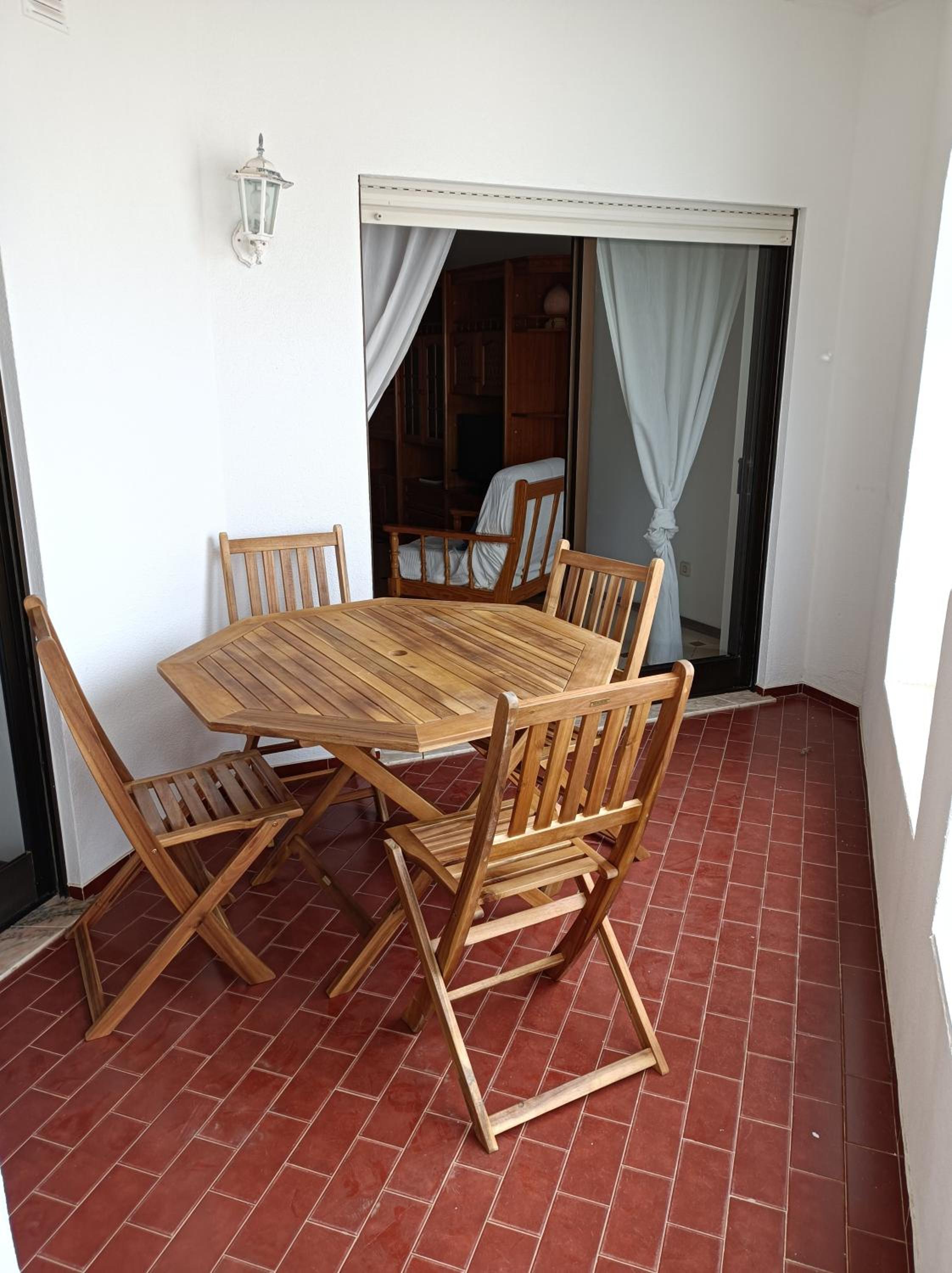Family Apartment Near Praia da Rocha view 5