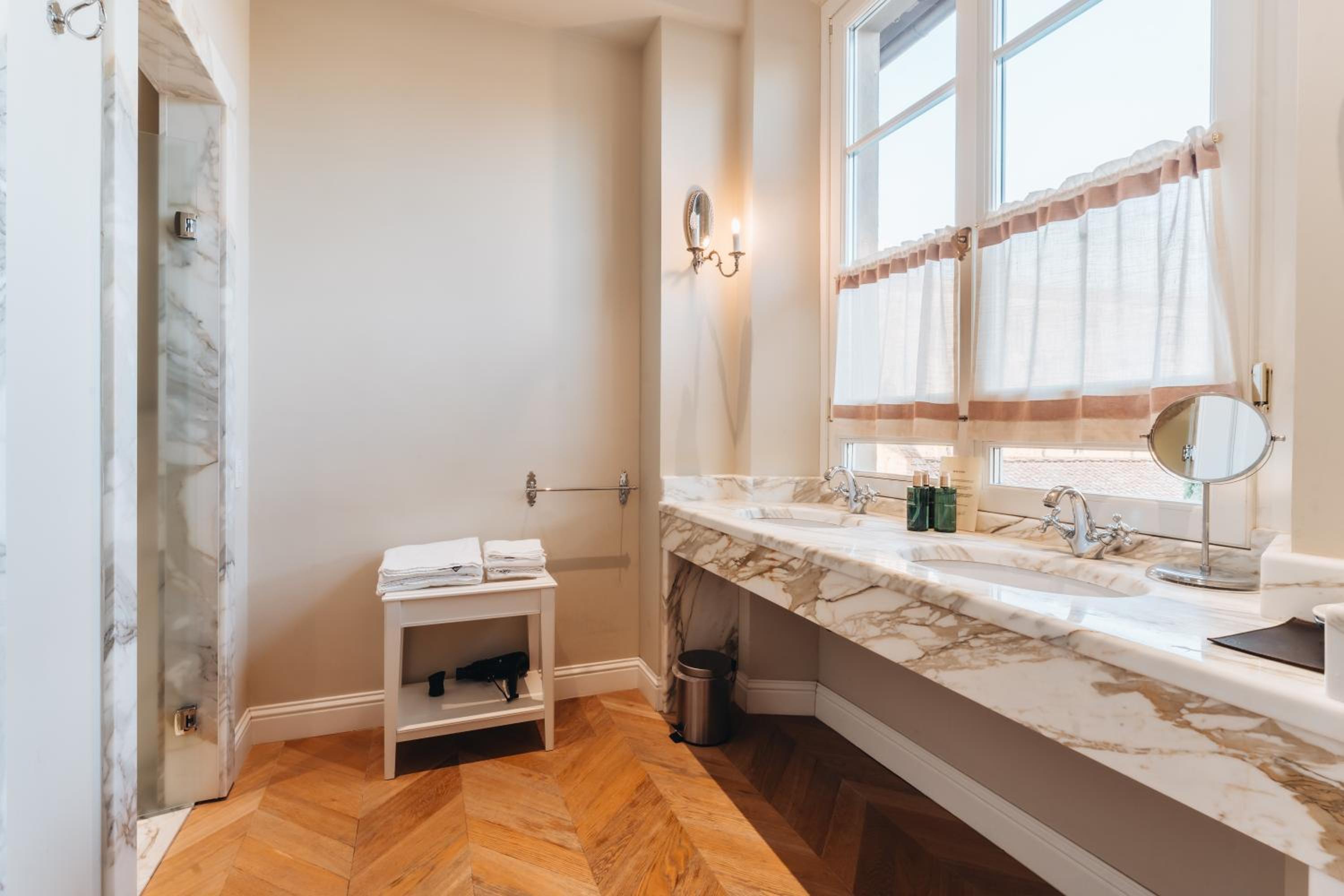 La Croce d'Oro Santa Croce Suite Apartments