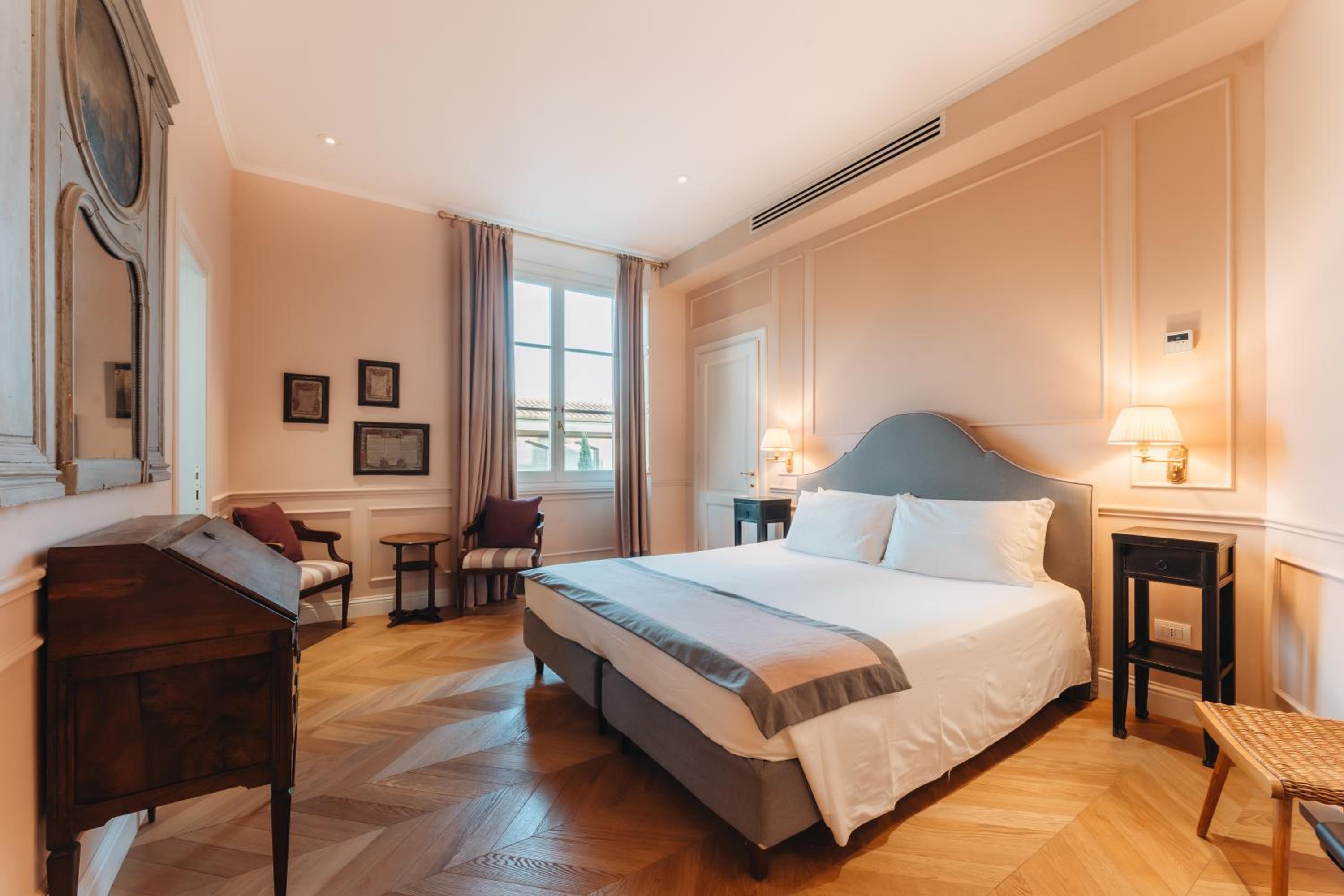 La Croce d'Oro Santa Croce Suite Apartments