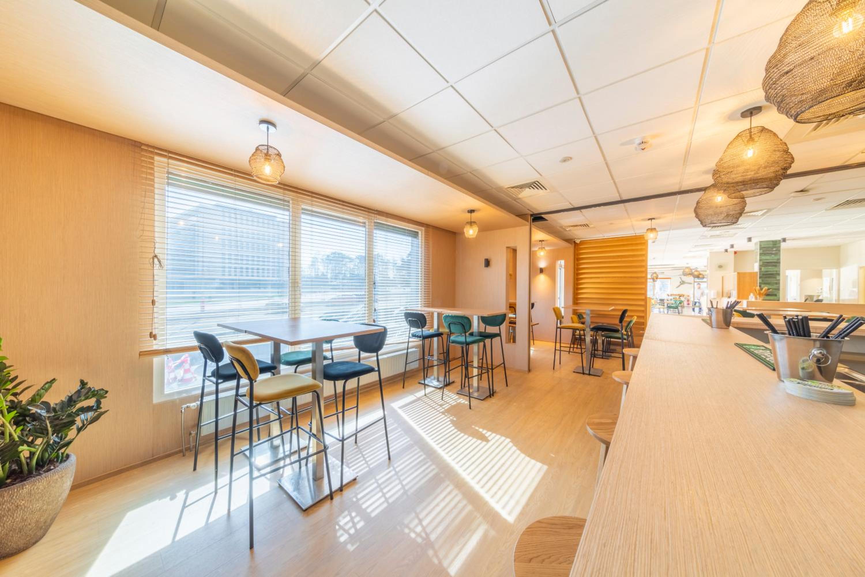 Luxembourg Vacations - Mandarina Hotel Luxembourg Airport - Property Image 3