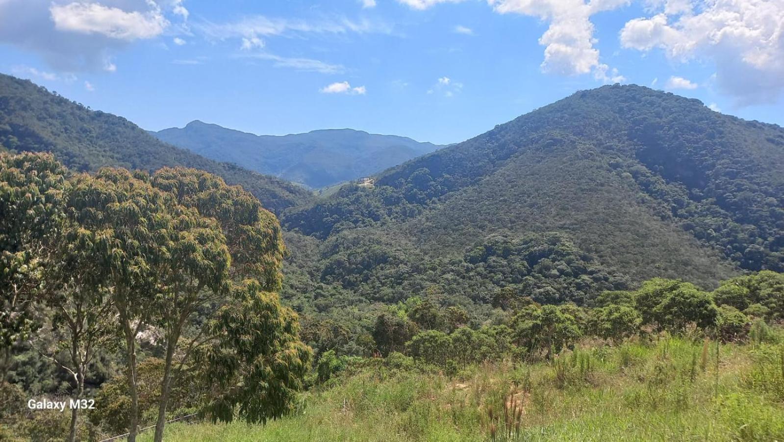 Chalé vista da gruta