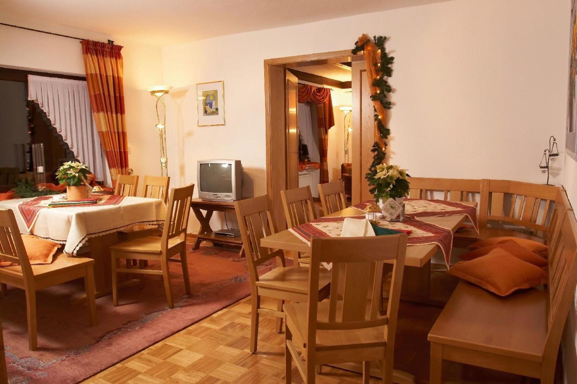 Ferienhaus Für 11 Personen Und 1 Kind