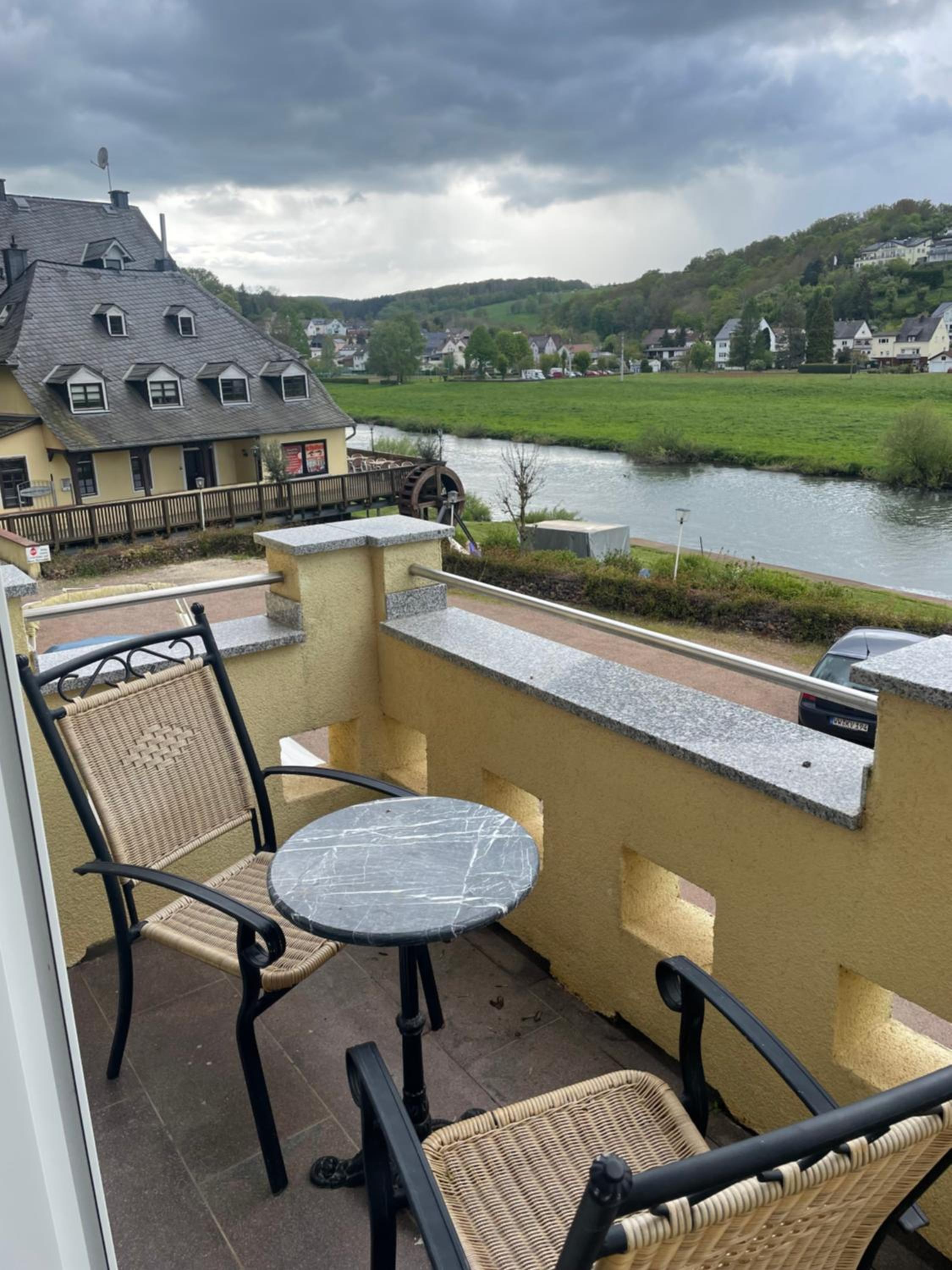 Ferienwohnung Riverside Resort idyllisch direkt an der Lahn