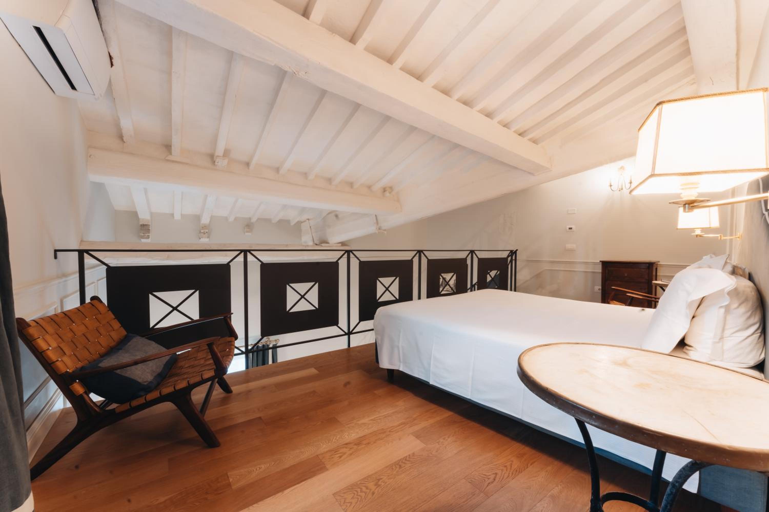 La Croce d'Oro Santa Croce Suite Apartments