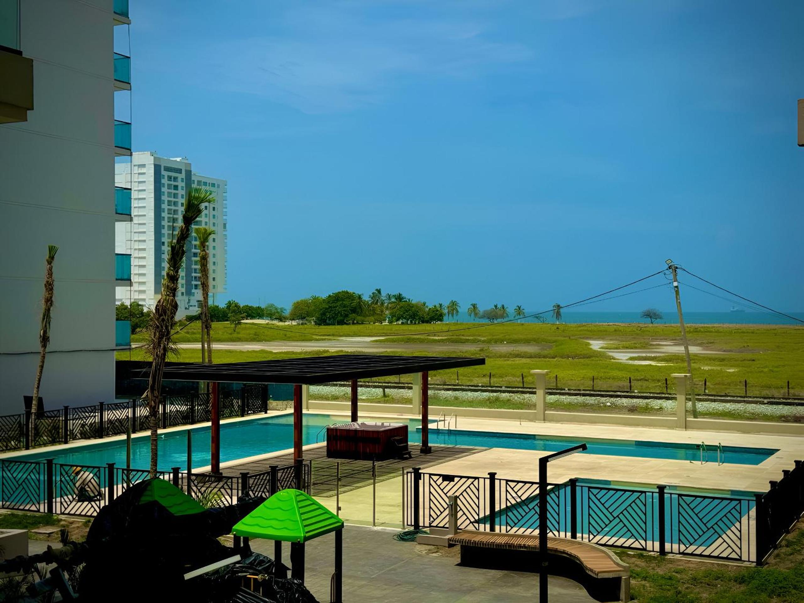 Exclusivo apto en Santa Marta, piscina, cerca del aeropuerto y la playa