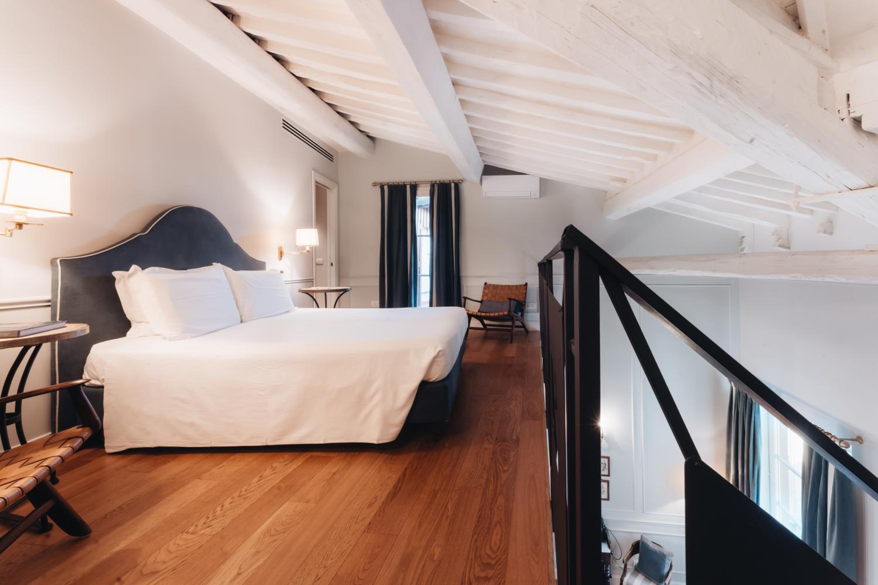 La Croce d'Oro Santa Croce Suite Apartments