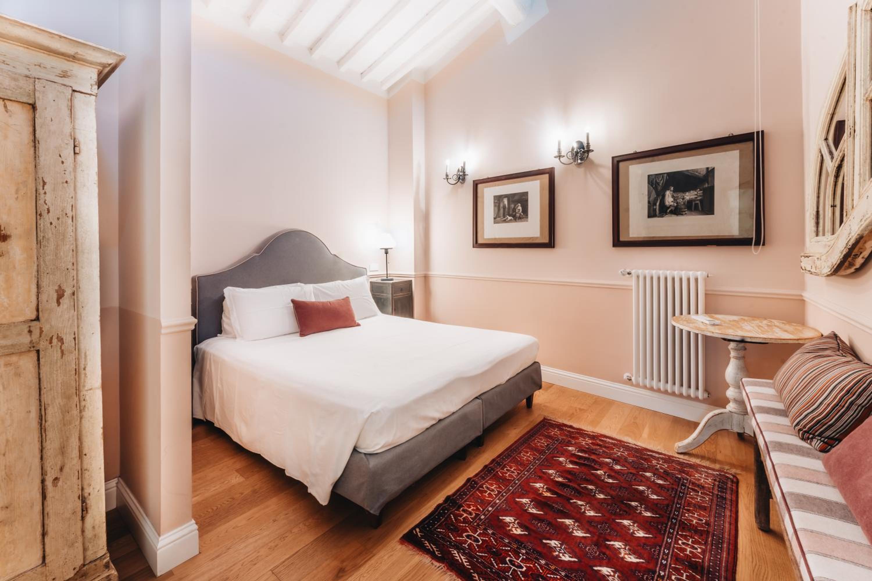 La Croce d'Oro Santa Croce Suite Apartments