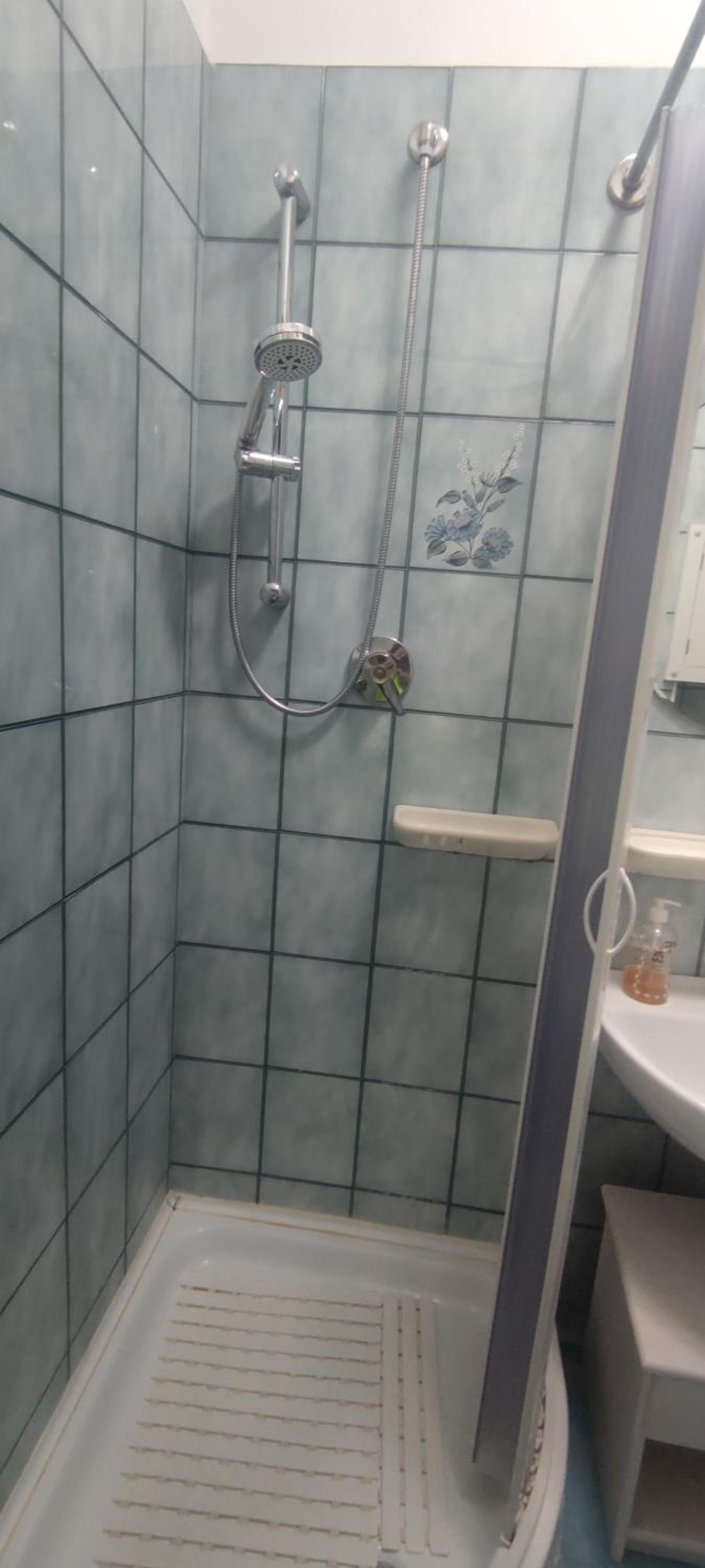 Nardone al centro en Teramo — bathroom