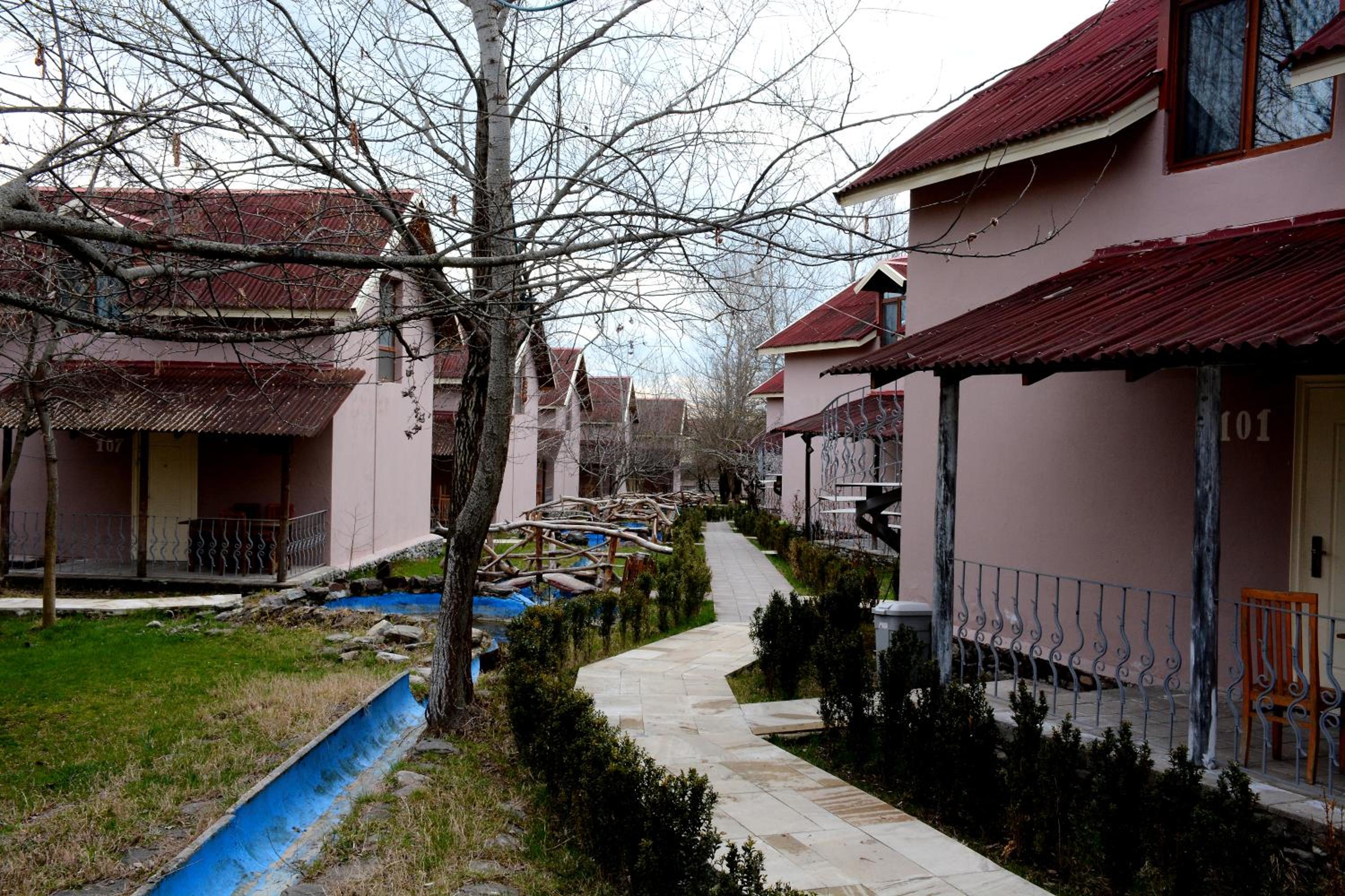 Gabala Semerana Riverside Hotel