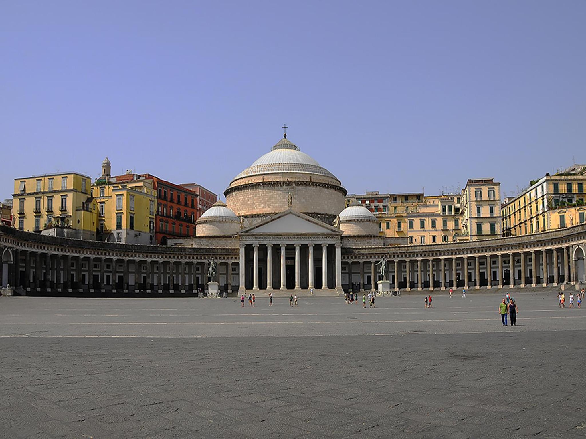 La Piazza al Vomero