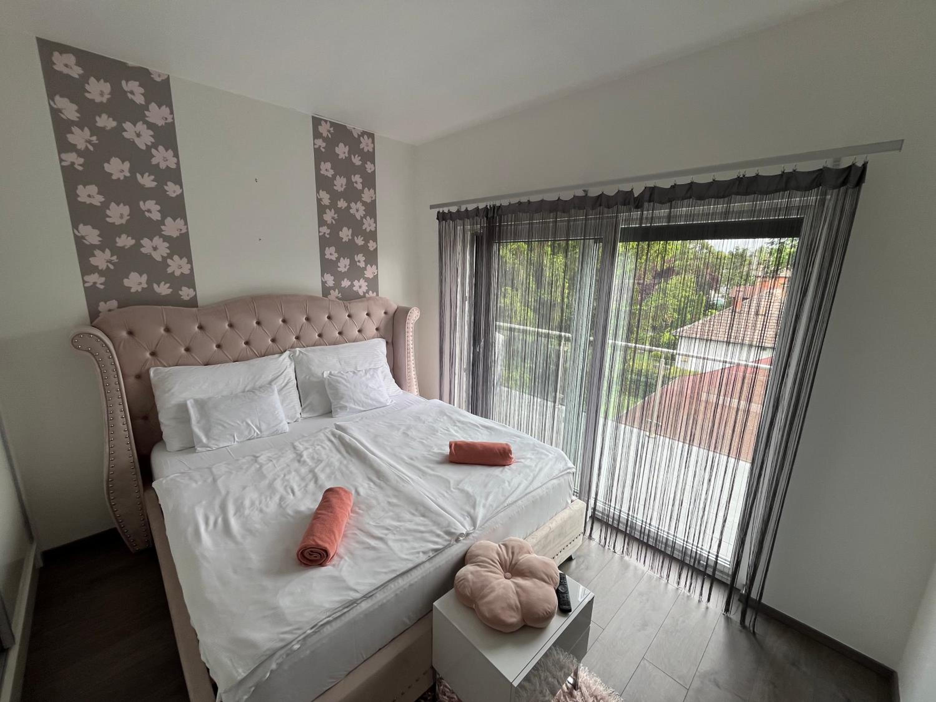Smeraldo Penthouse Zamardi