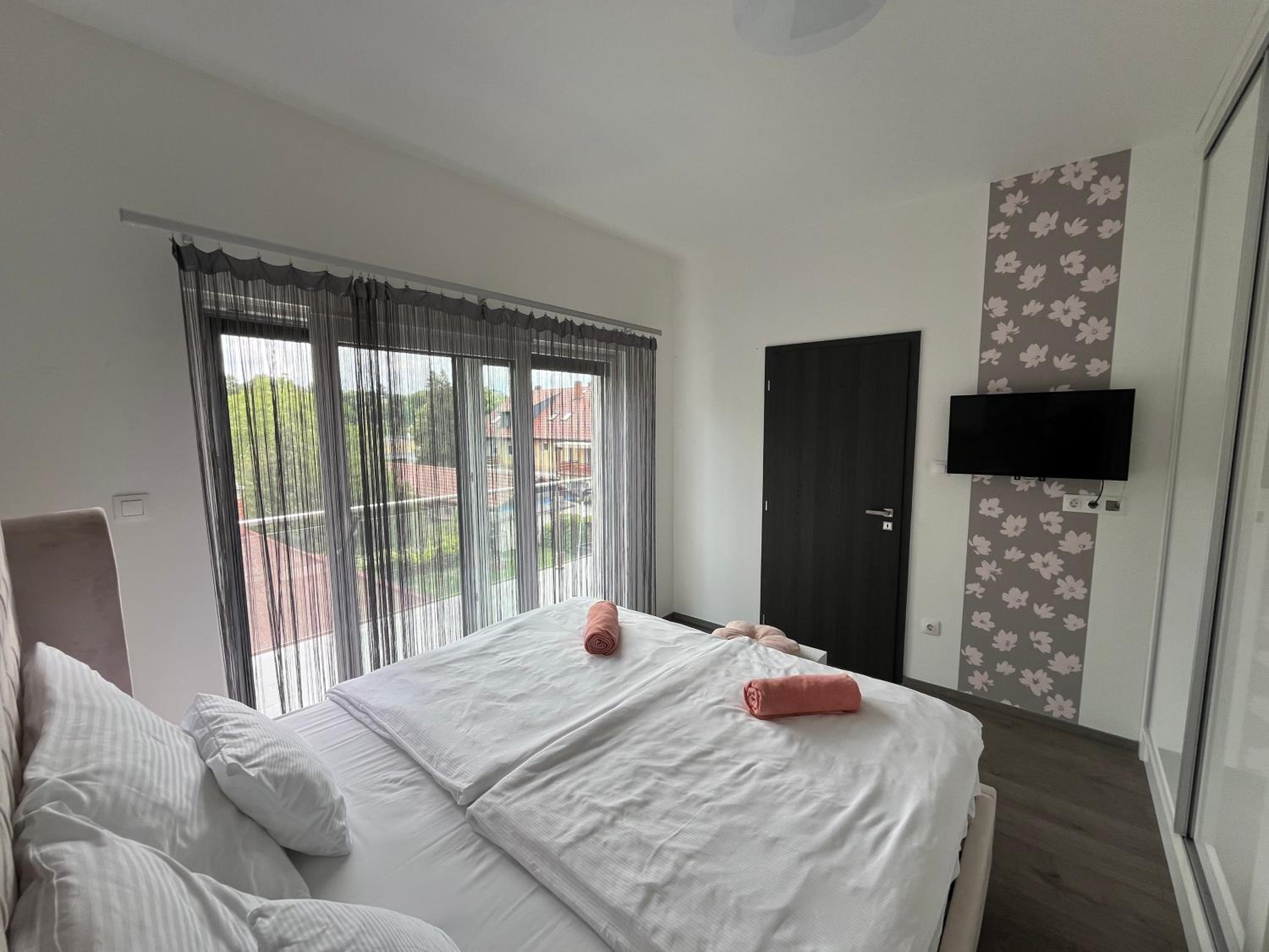 Smeraldo Penthouse Zamardi