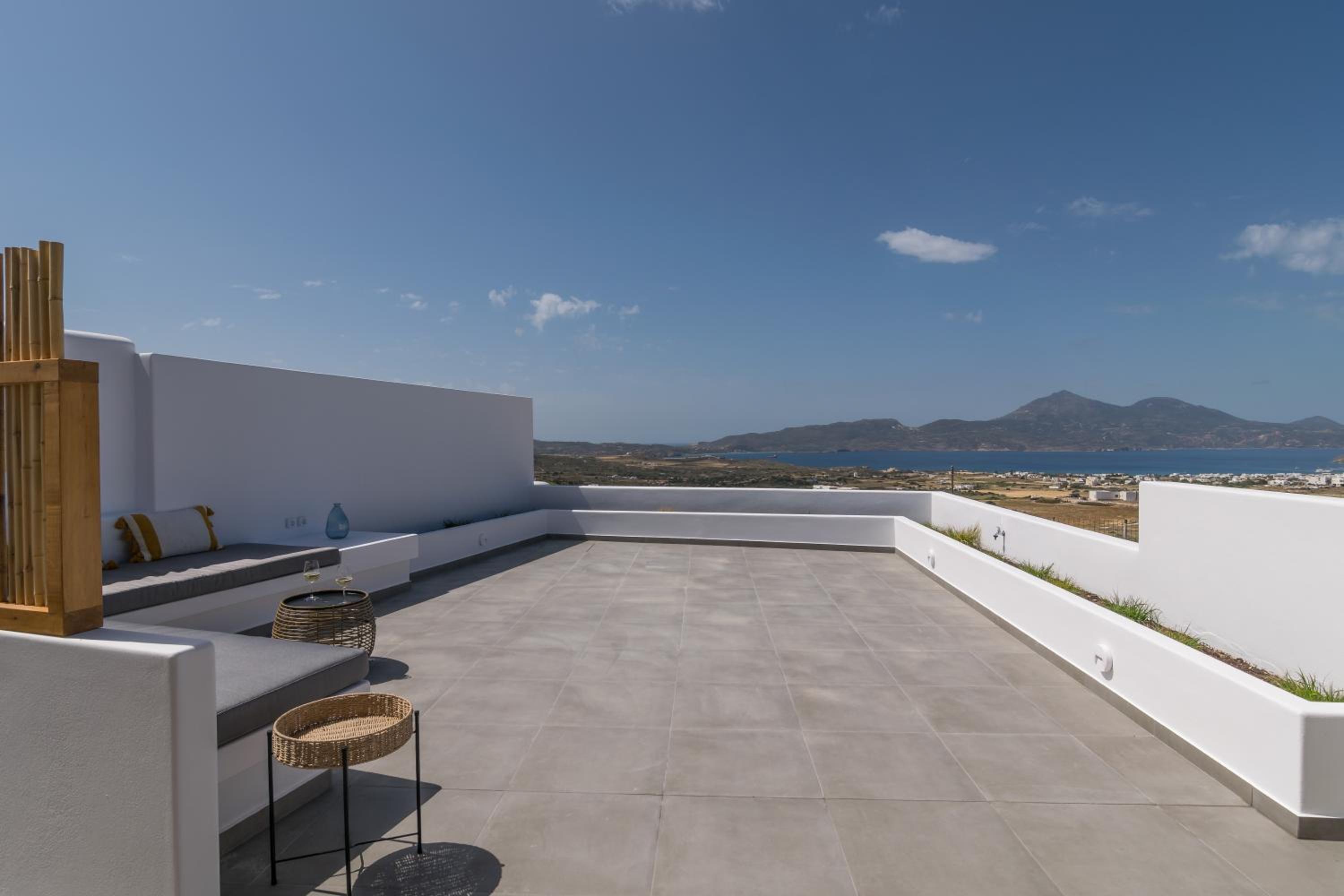 Clara Terra view 2