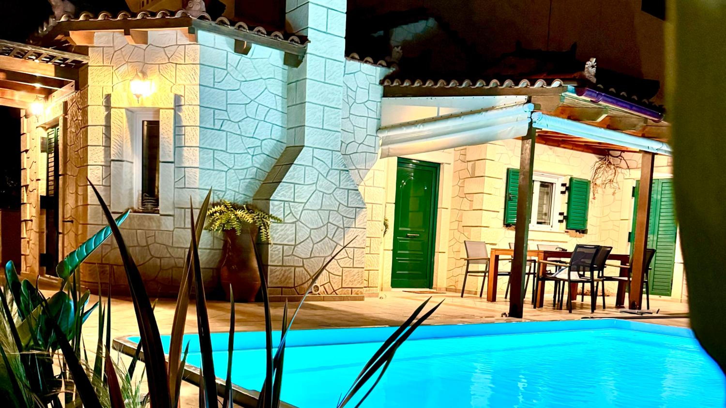 Villa Olia Heated Pool 95m Walk to Sandy Beach view 4