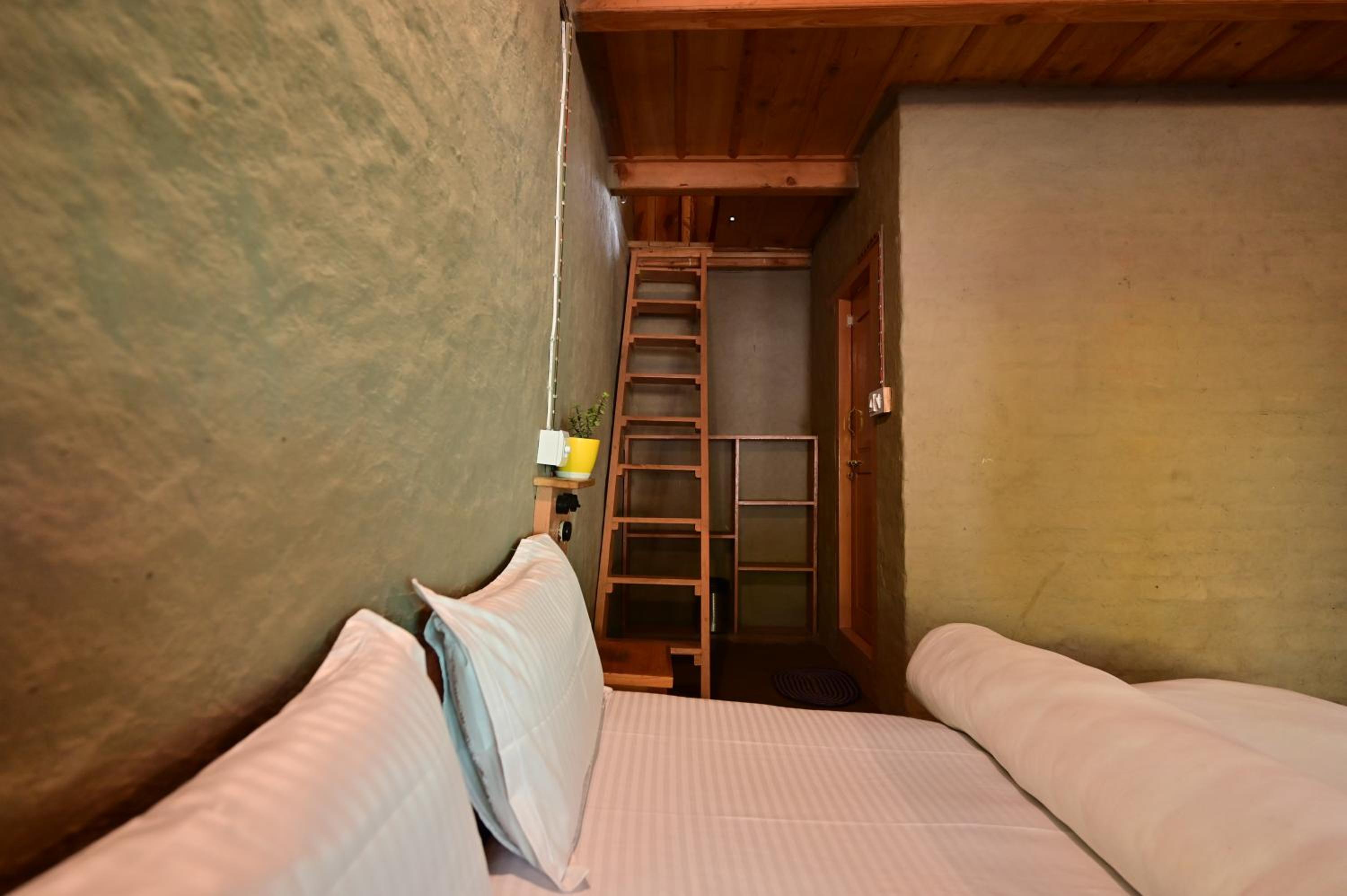 Himalayan Mud Resort