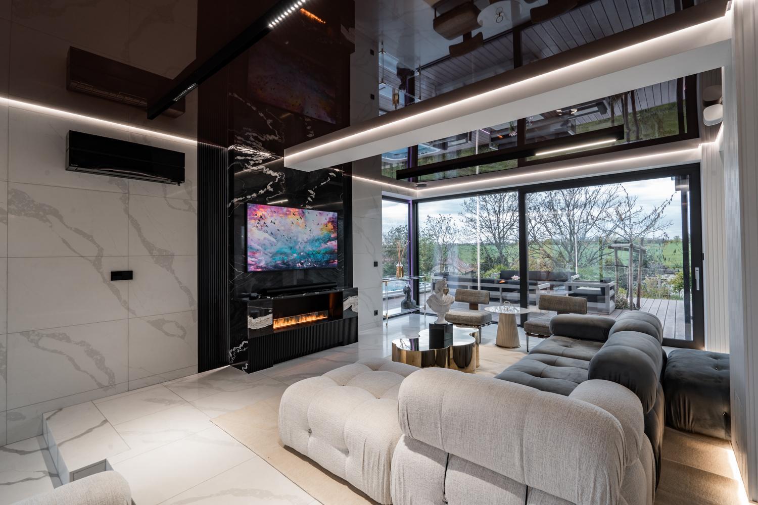Chandelier Sky Mansion