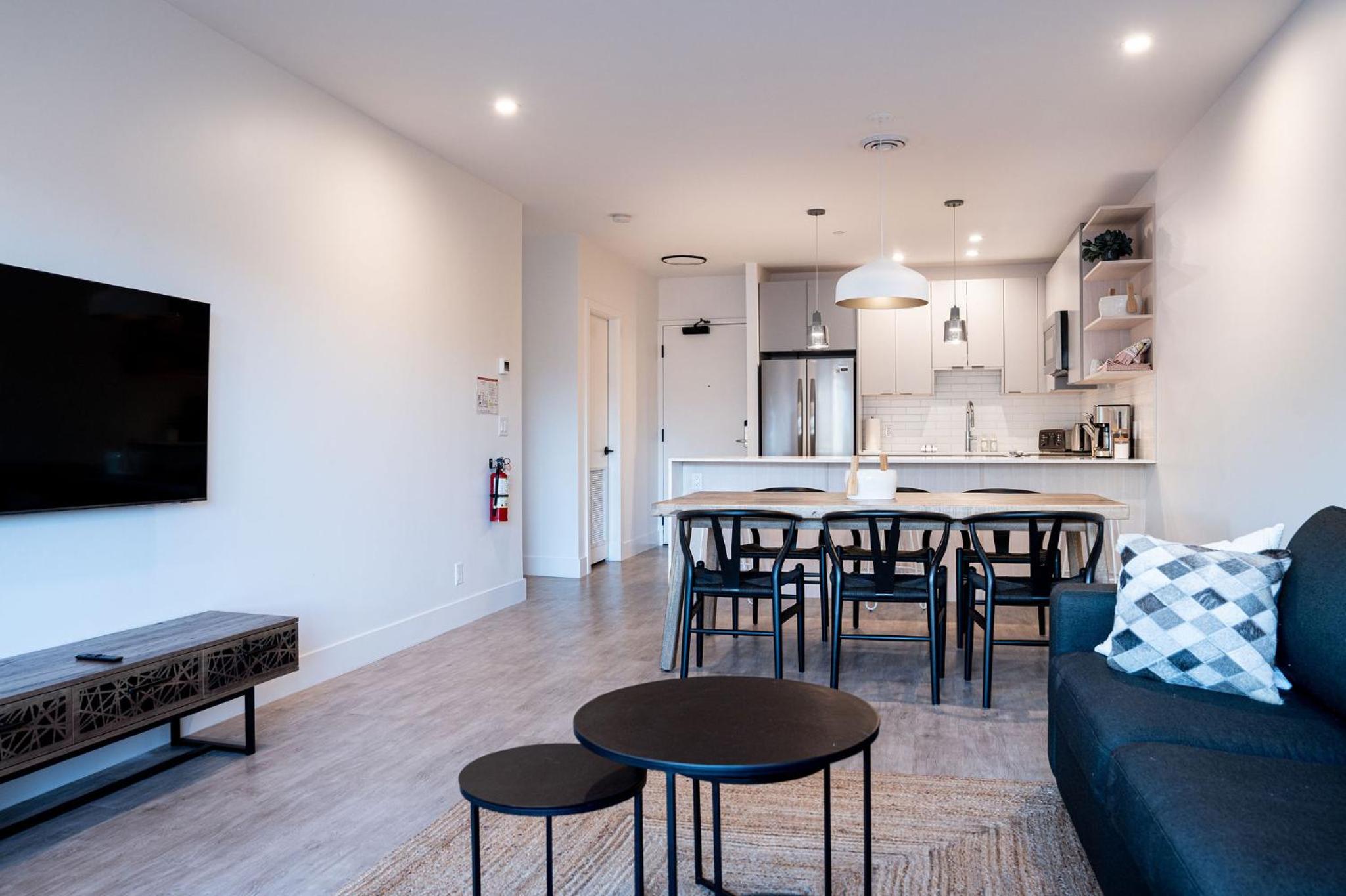 Drop in Condo by Revelstoke Vacations
