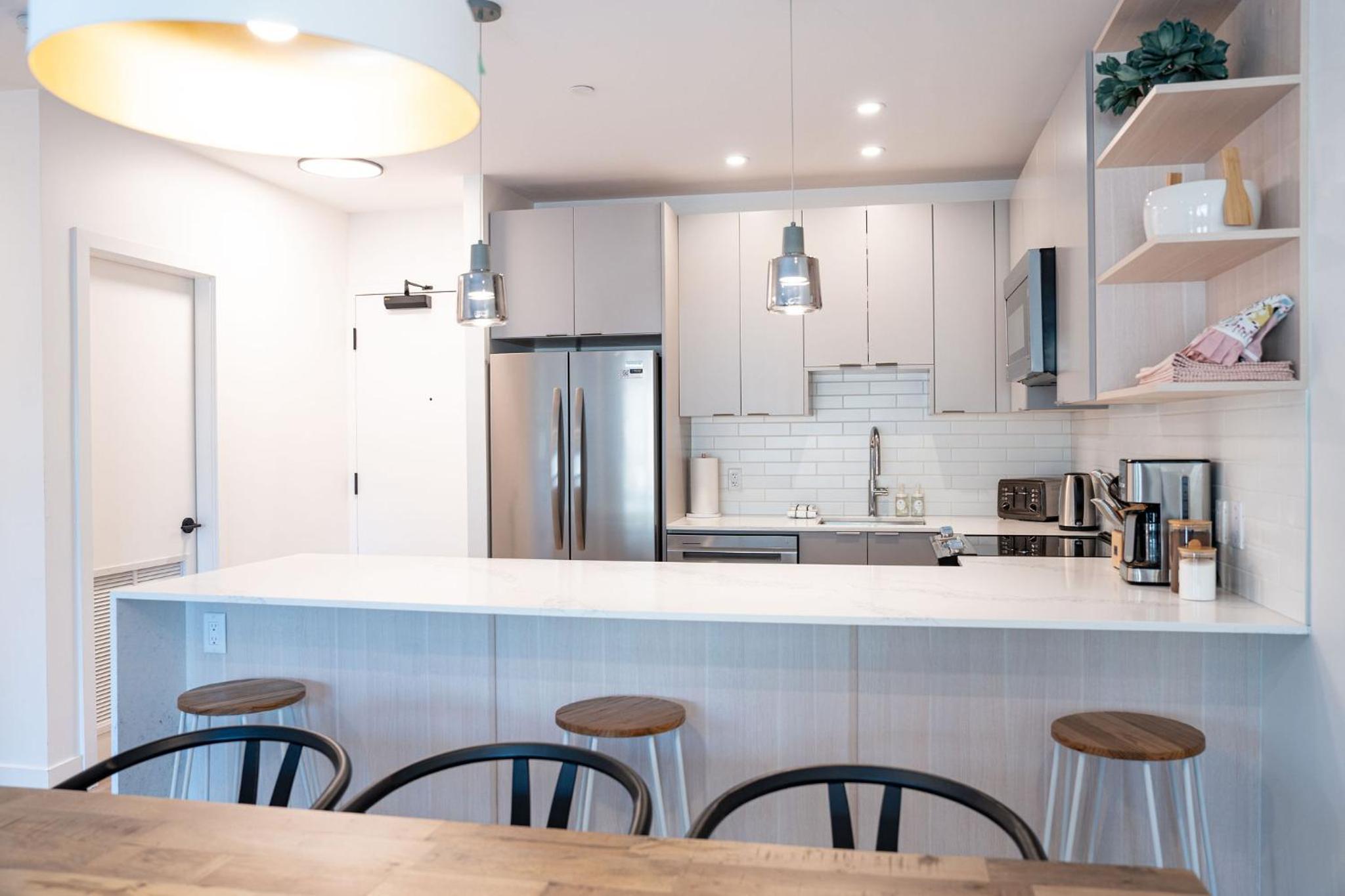 Drop in Condo by Revelstoke Vacations