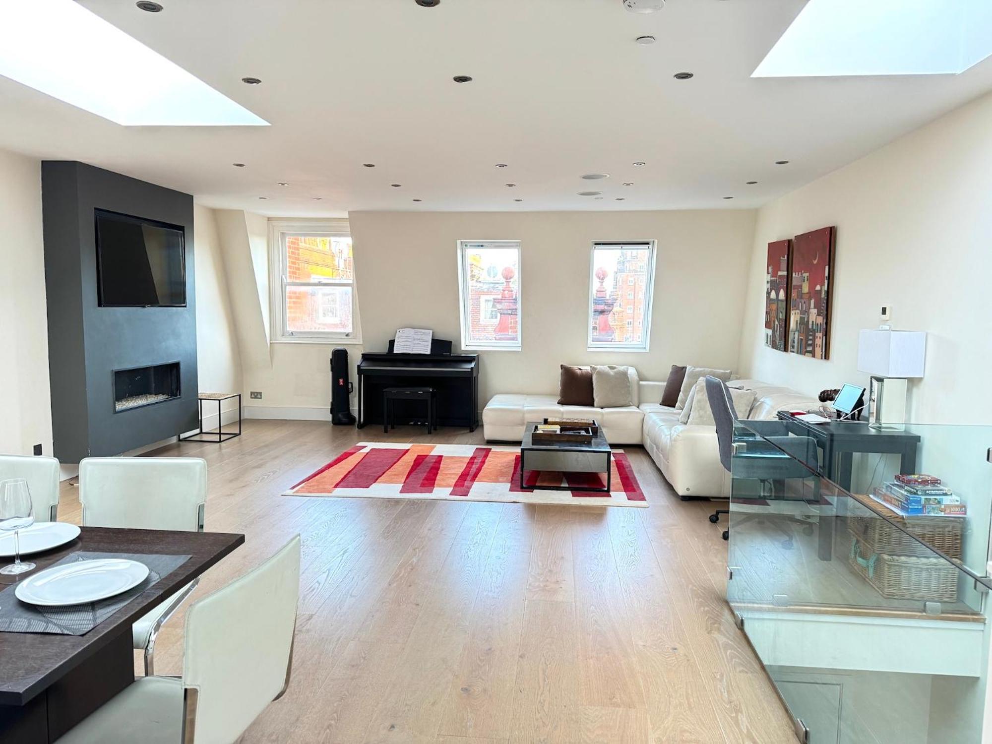 Draycott Apartment