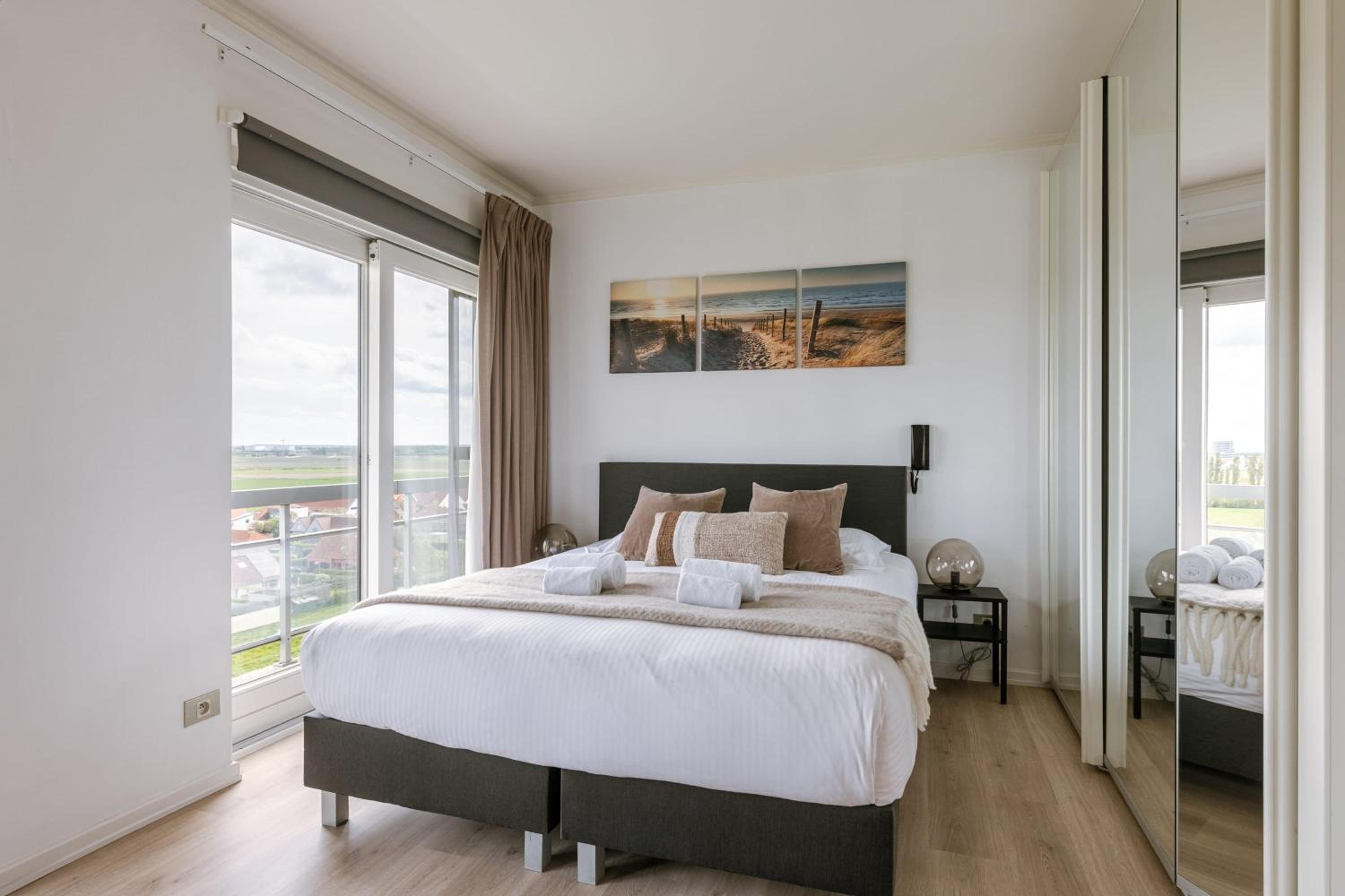 Casiola - Apartment with lake view & common indoor pool