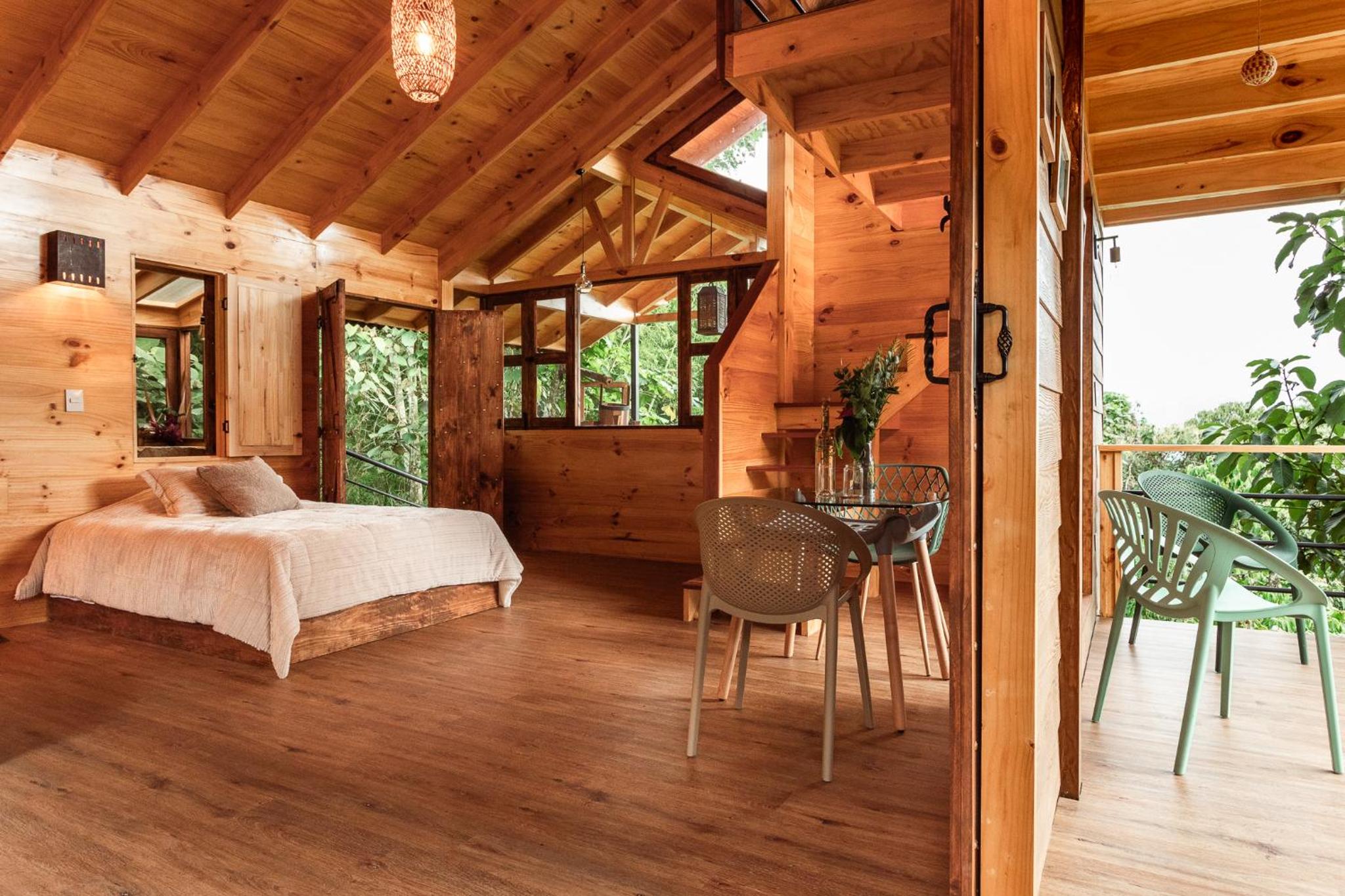 Tominejo Ecolodge - Casas en los árboles