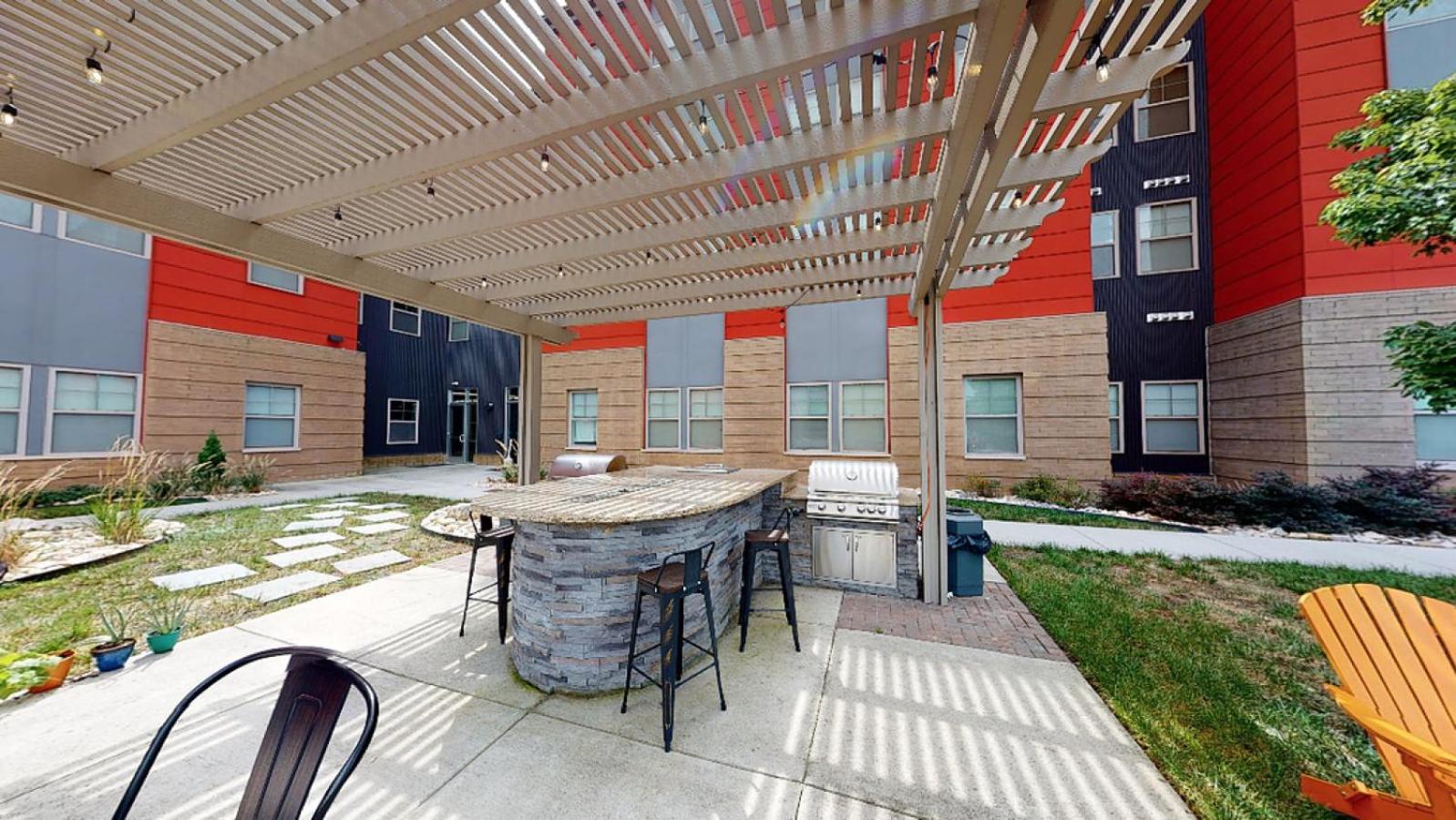Landing at AP The Spectrum Apartments - 1 Bedroom in Chamberlayne Industrial Center view 2