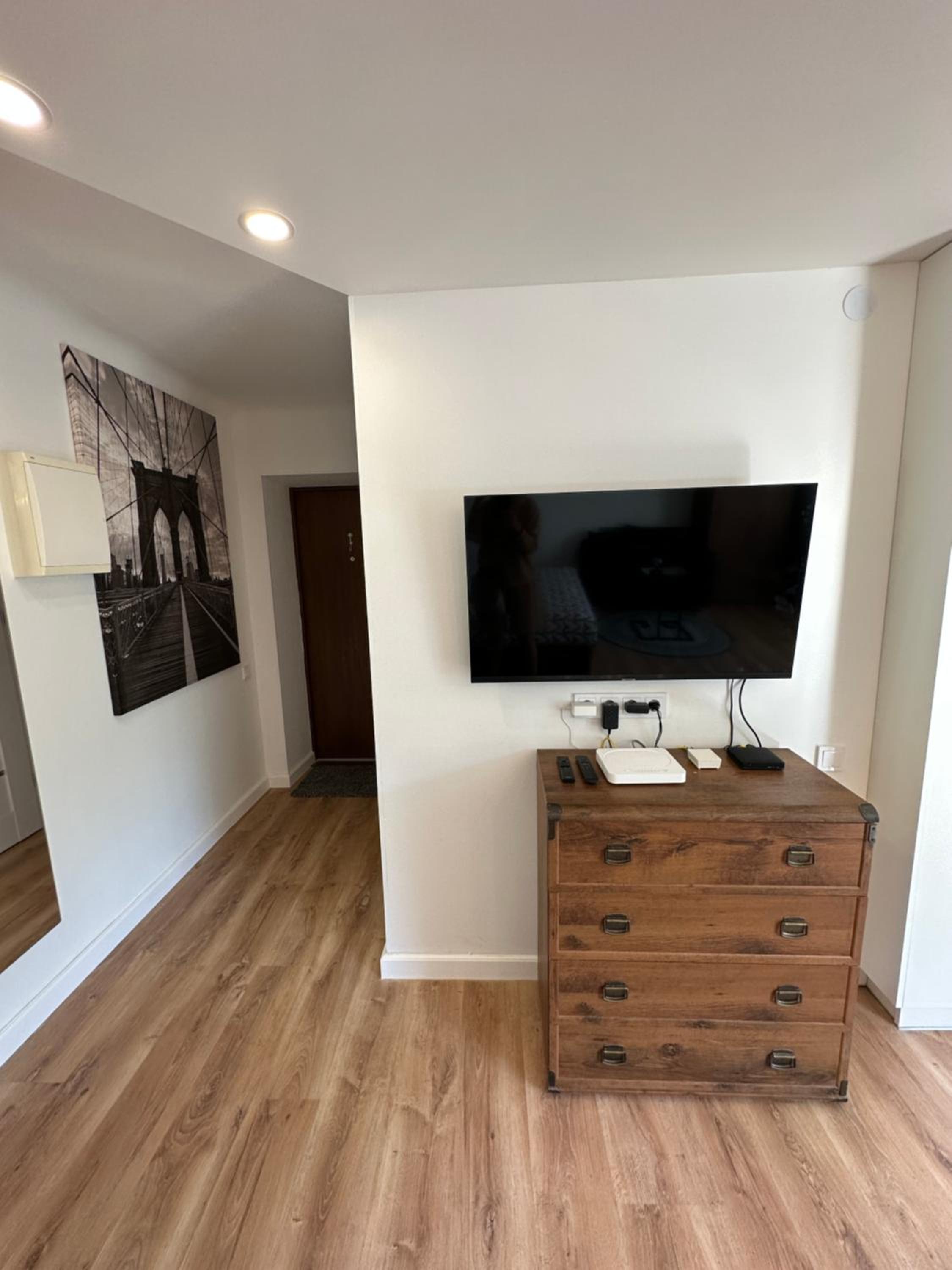 Hugo apartment