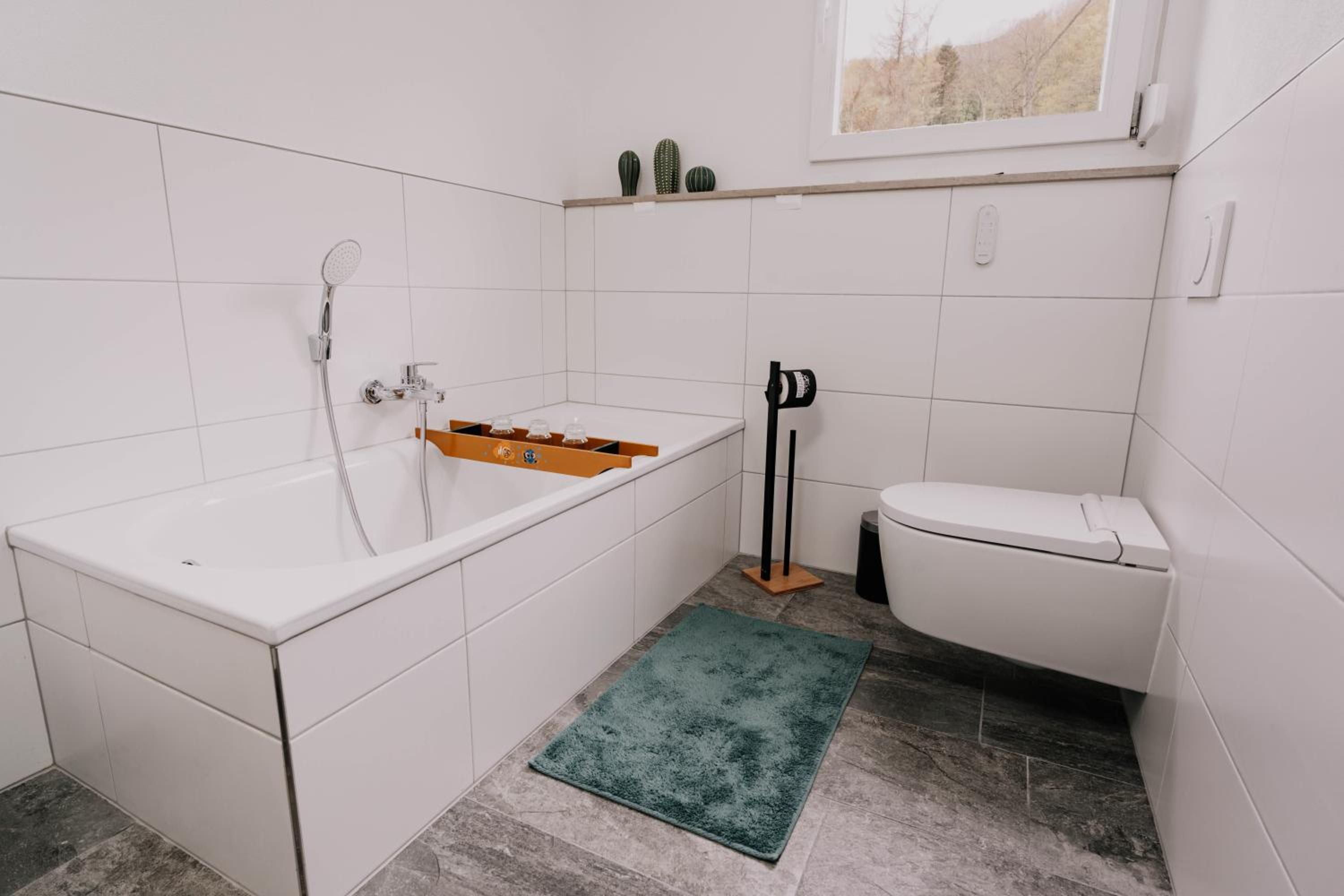 großzügiges, stylisches Apartment I 6 Personen I Eifel I Naturliebhaber I