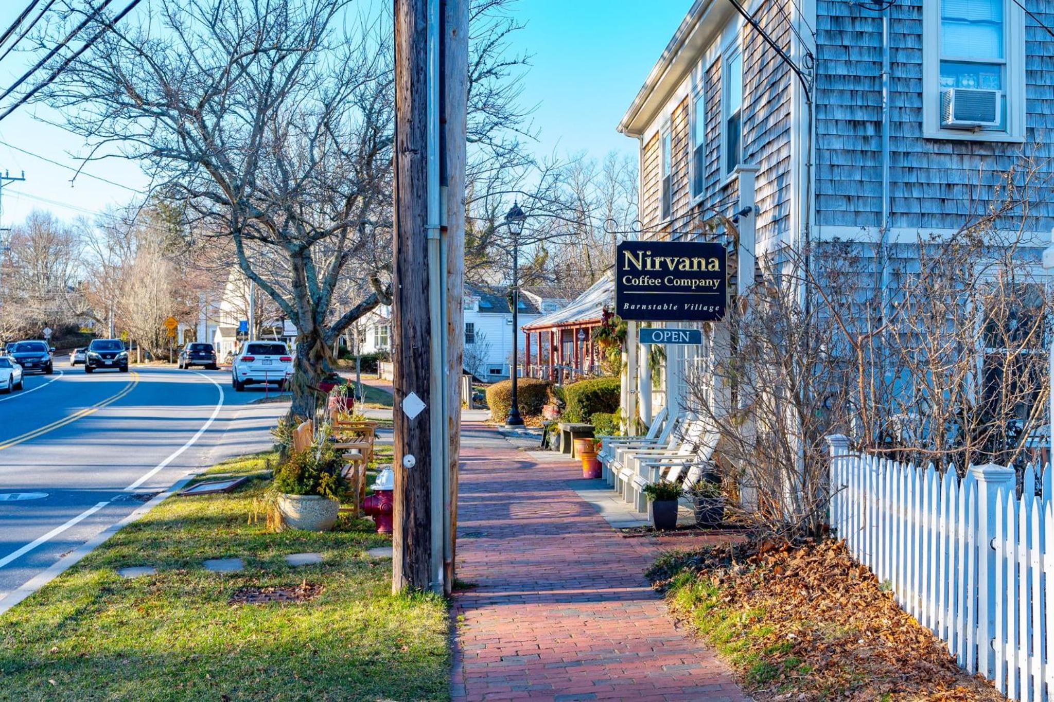 NEW 3BR Family Retreat Cape Cod view 2