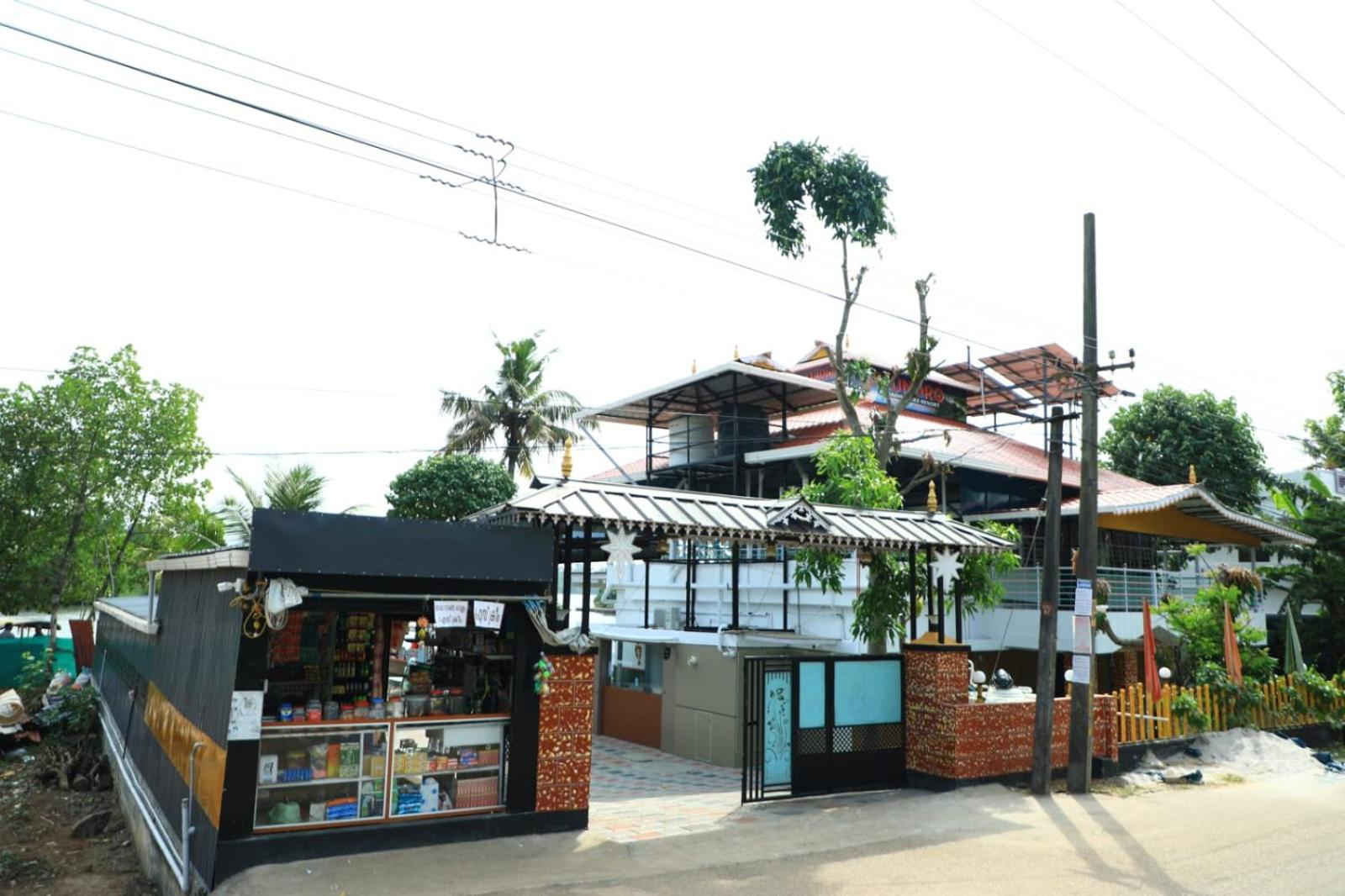 mundro paradise lake homestay
