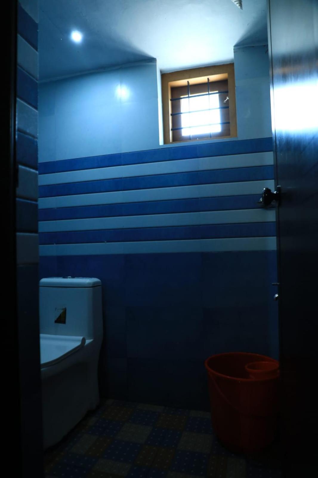 mundro paradise lake homestay